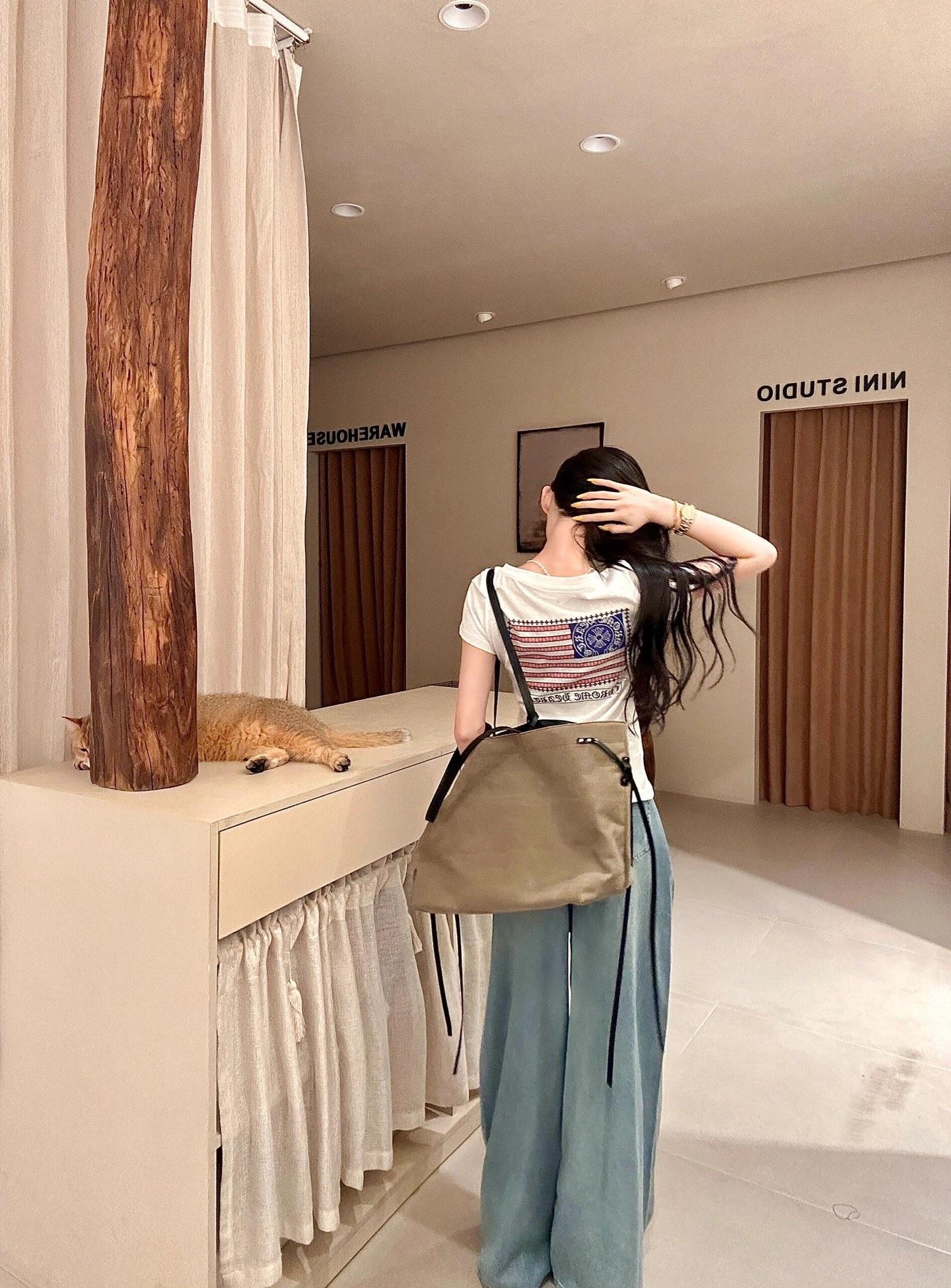 96d70e5494437a81a09b30558bd2fdfe.jpg
