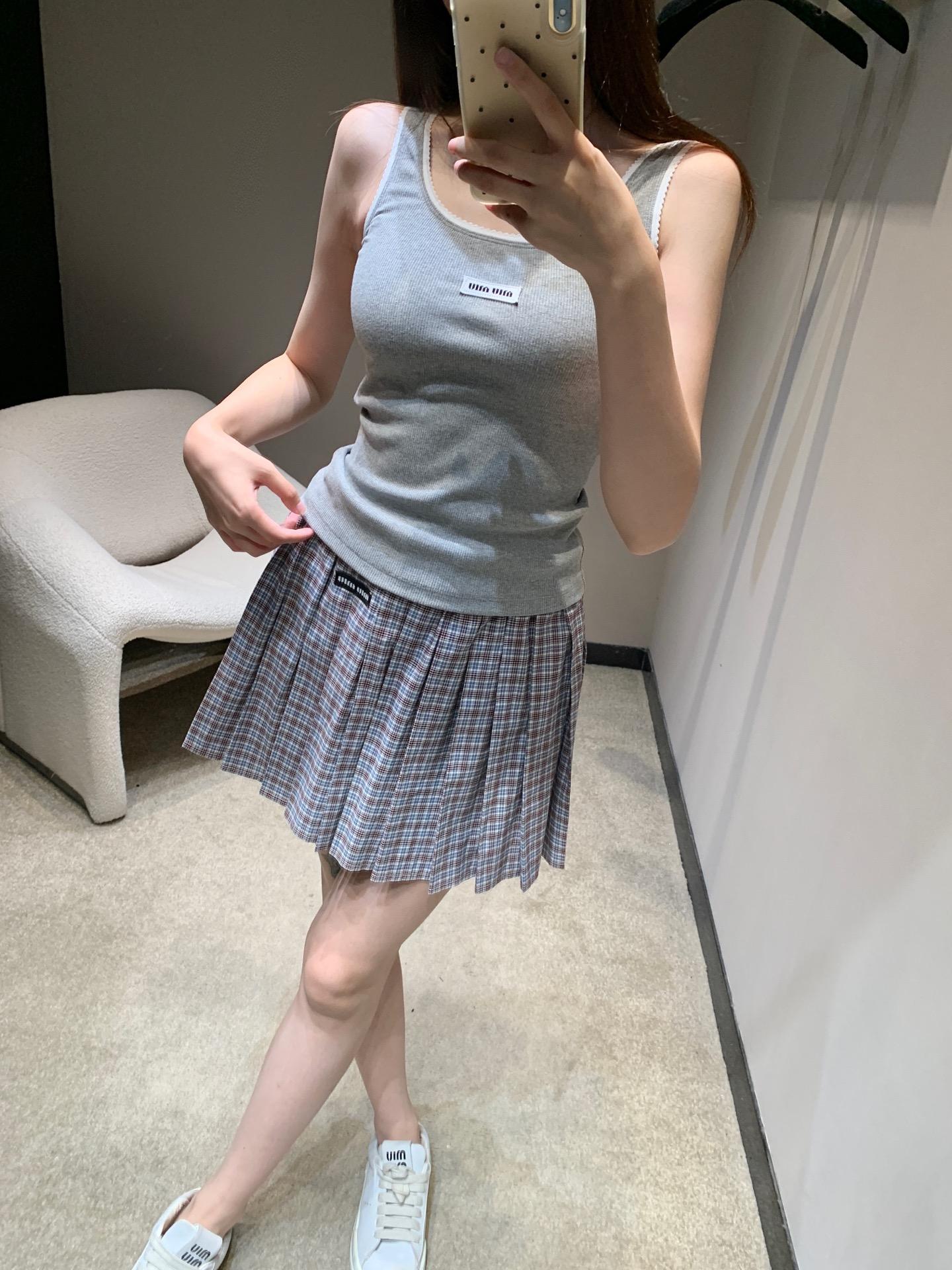 a4724269c0540e5e0a124f0b48e1f817.jpg