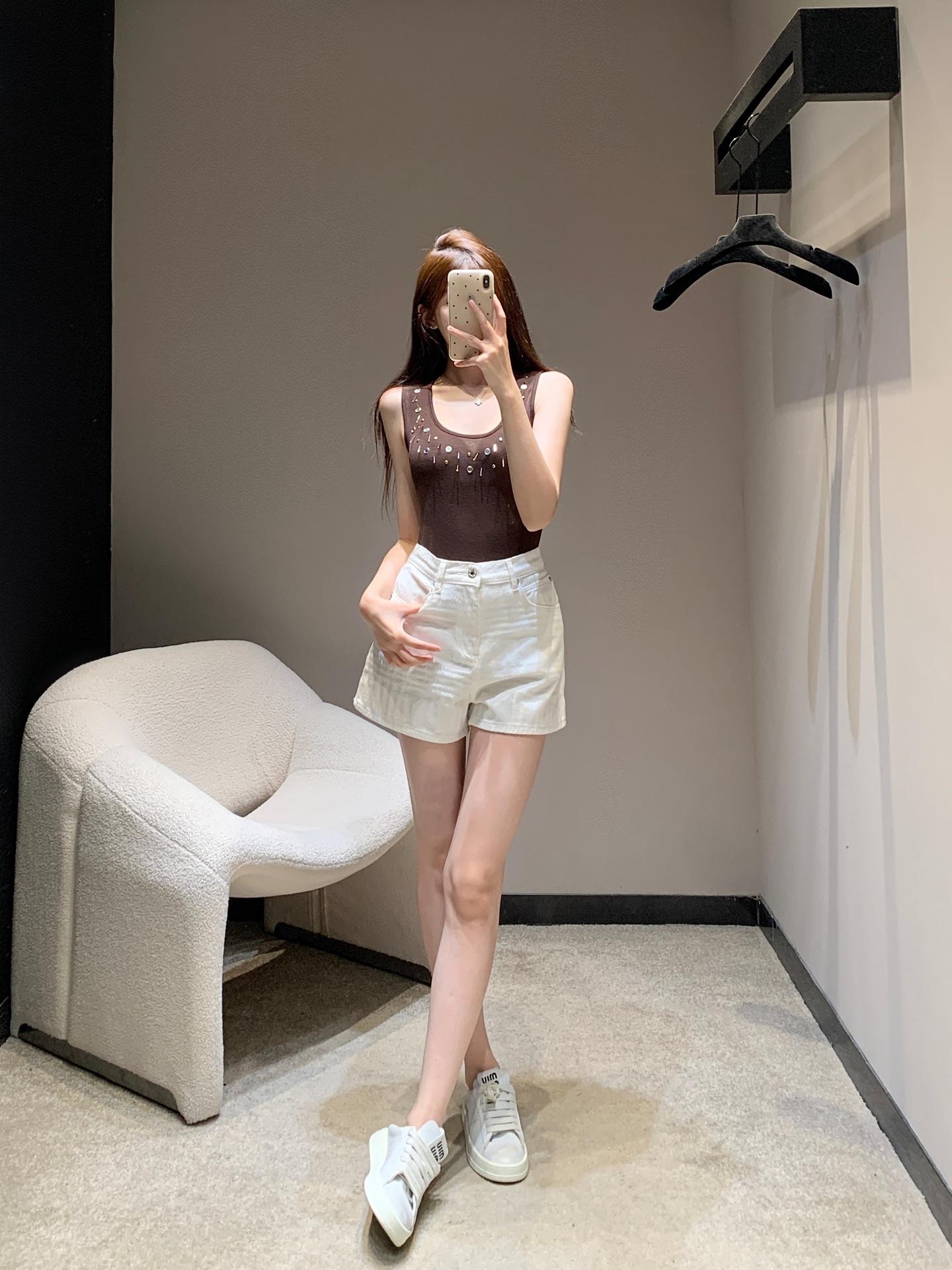 bbb2e1a774b69449d1268ccc07406b9e.jpg