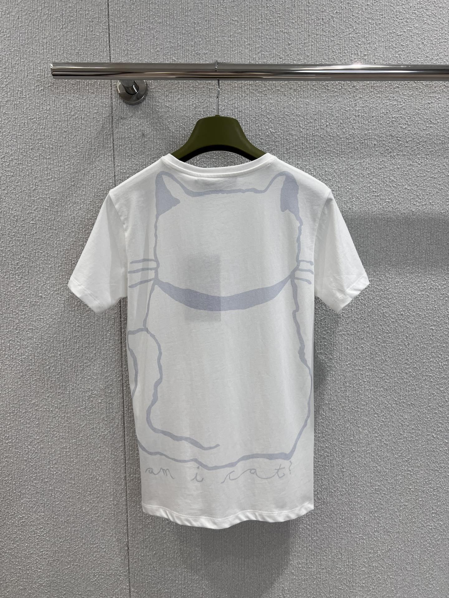 beec9bdd51391fd909378971ea3a500e.jpg