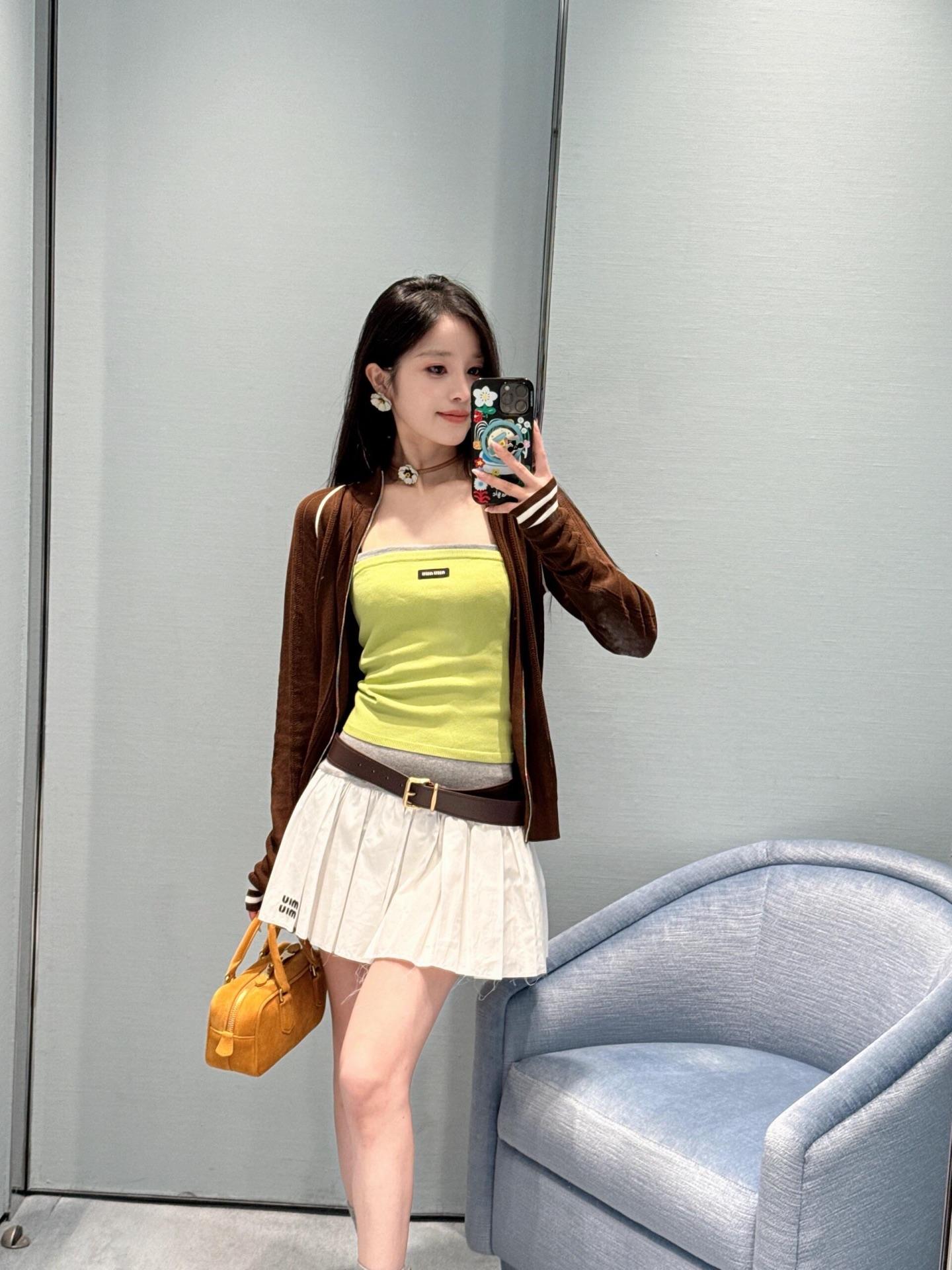 c2be97bdabcb96e79f562b98b9c6ee45.jpg