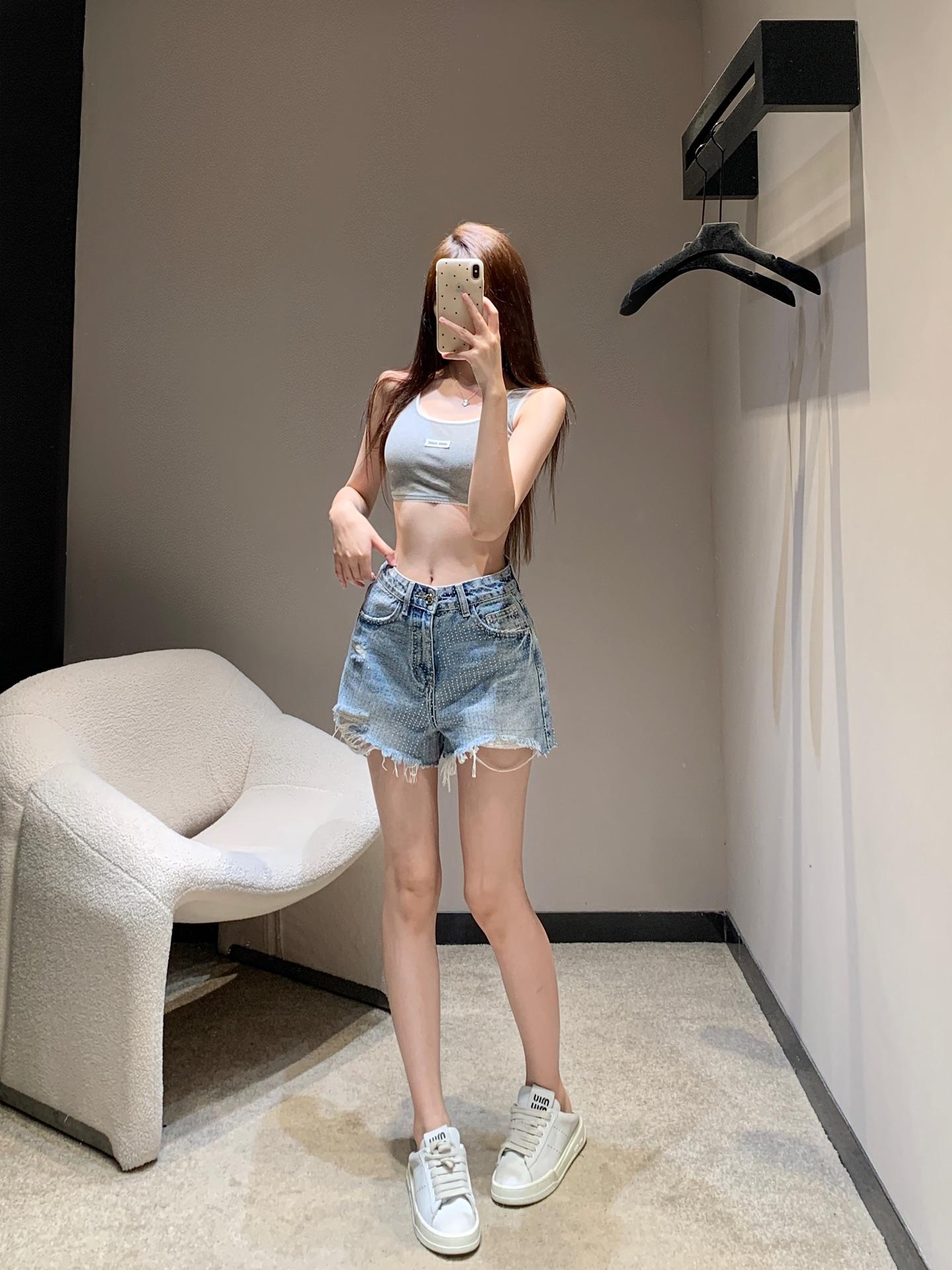 ee79fcd351f9d7d9c1b859be175c9c7d.jpg
