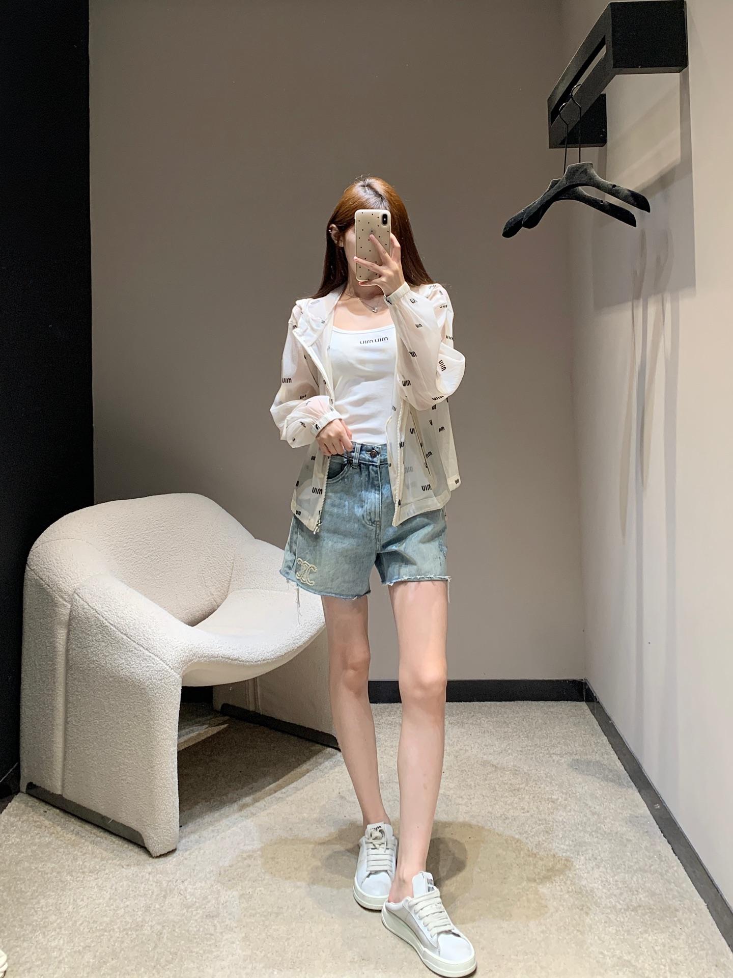 051b315a699debdf19ff753814b63cf2.jpg