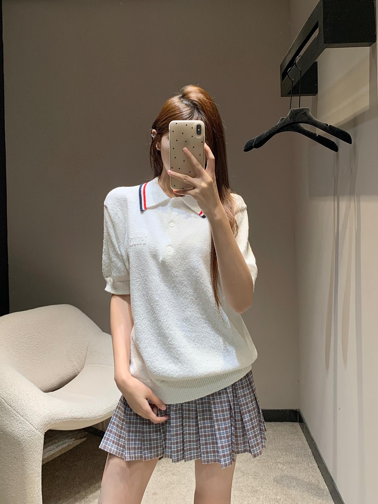 21c276d121bfb02db0cb1eca3777b538.jpg