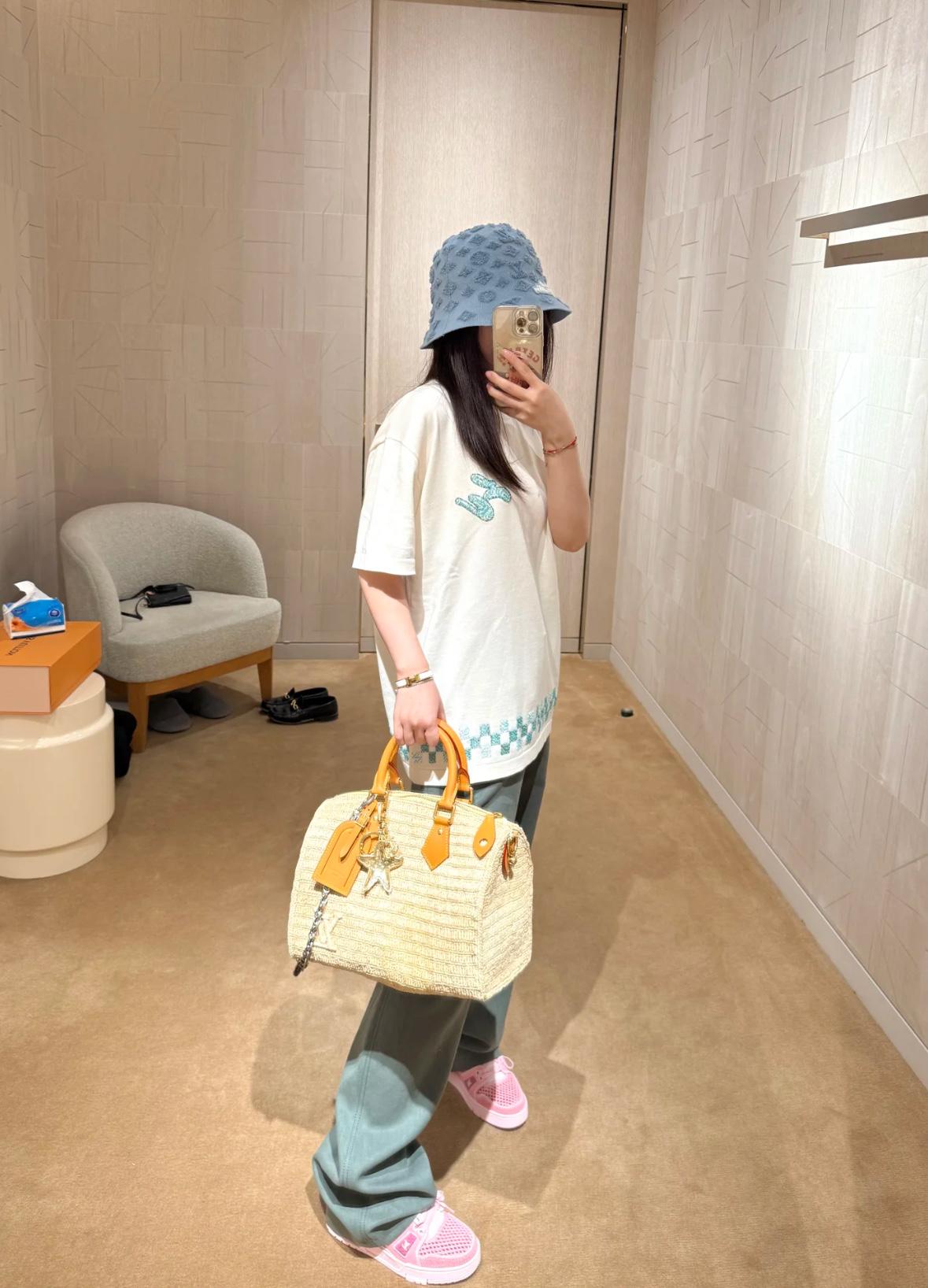 8a5a56b29974d2d16146dae73082be02.jpg
