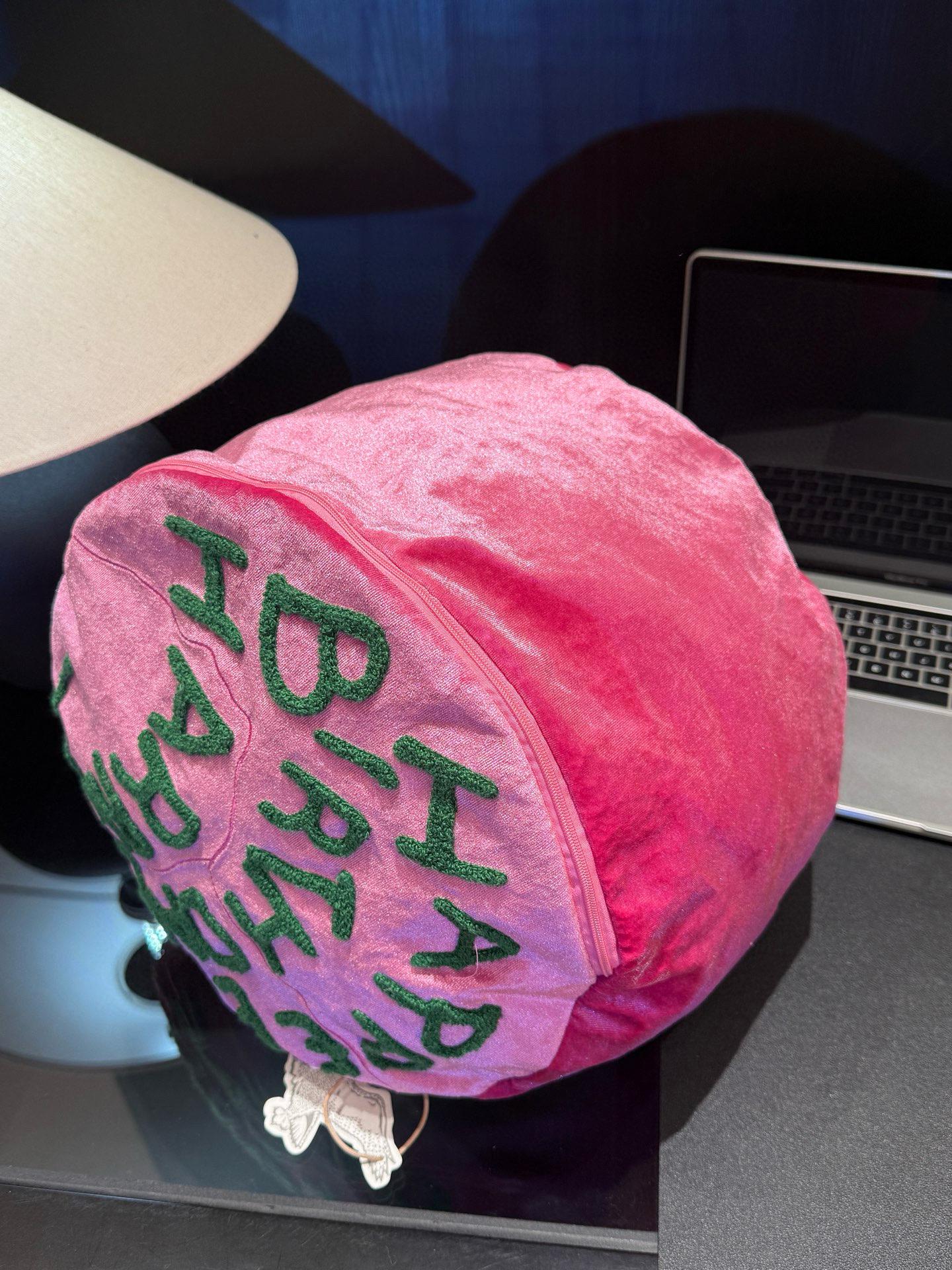 9b76472b1f9199afaba3af31aad5fd9c.jpg