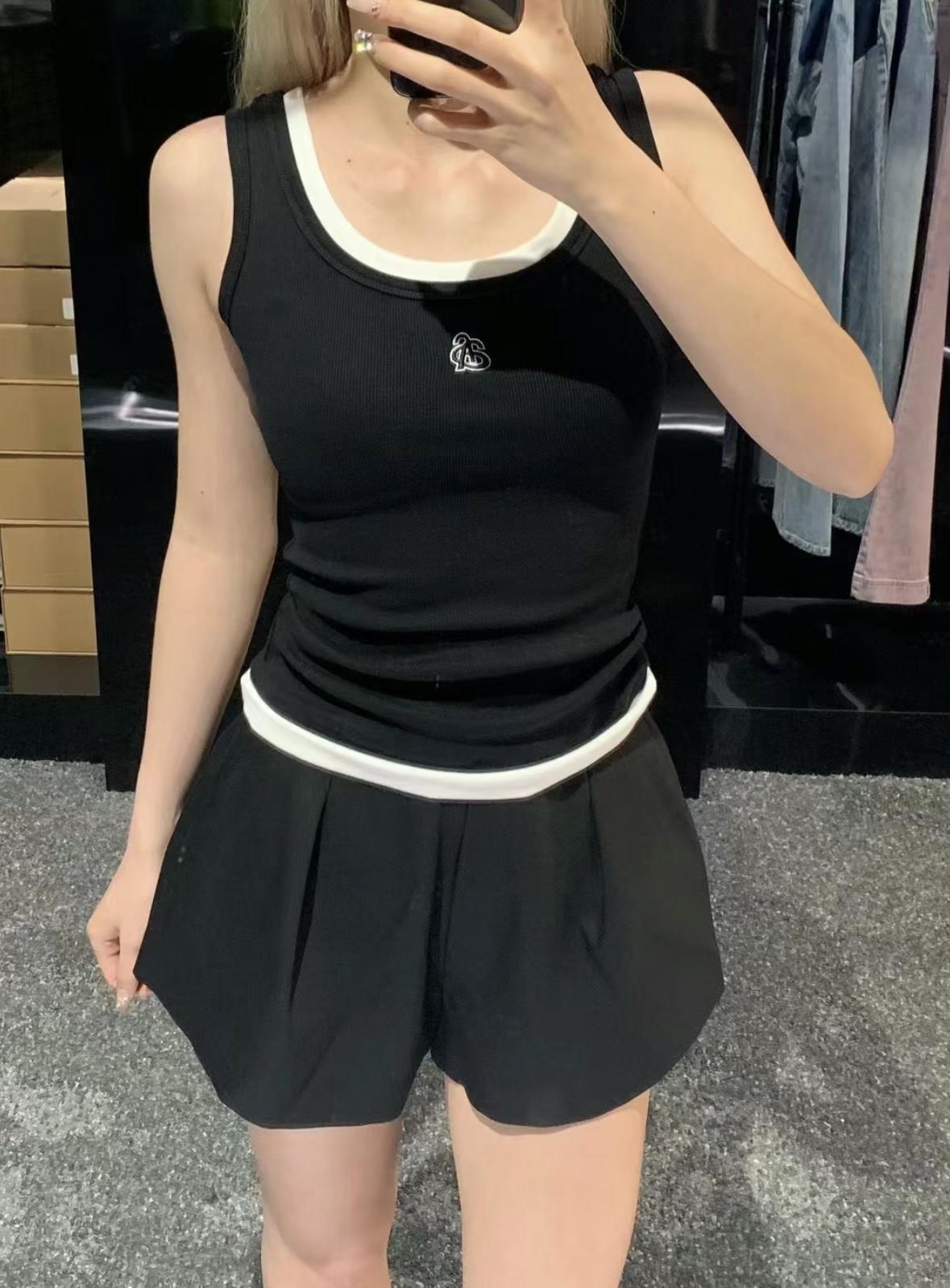 a53e05cc69f8df5a50aae60a0074a6c6.jpg