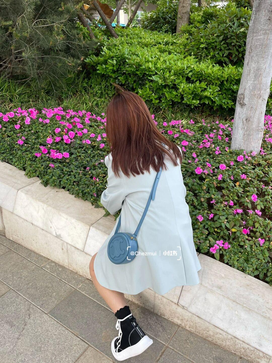 b5f2ccd9ee1f747eef713a1adcbd31d9.jpg