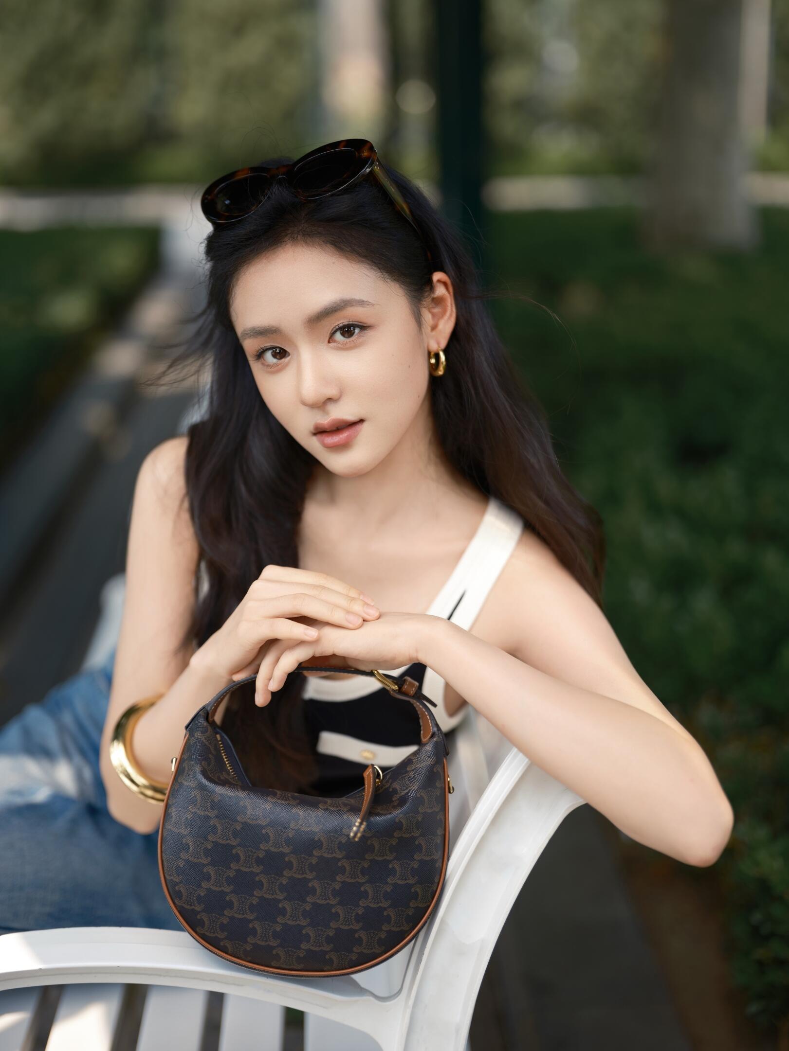 bc571ecf6e5ad8470f7e9a87caafee14.jpg