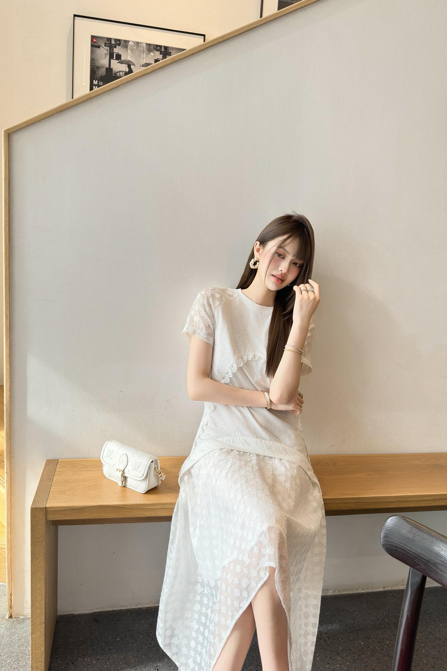 d05ec9a9714894b9a7cc279b58ad8832.jpg