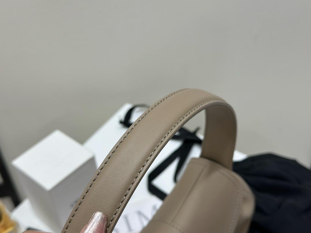 ec8ae98dfaab503643c44f15ade1b462.jpg