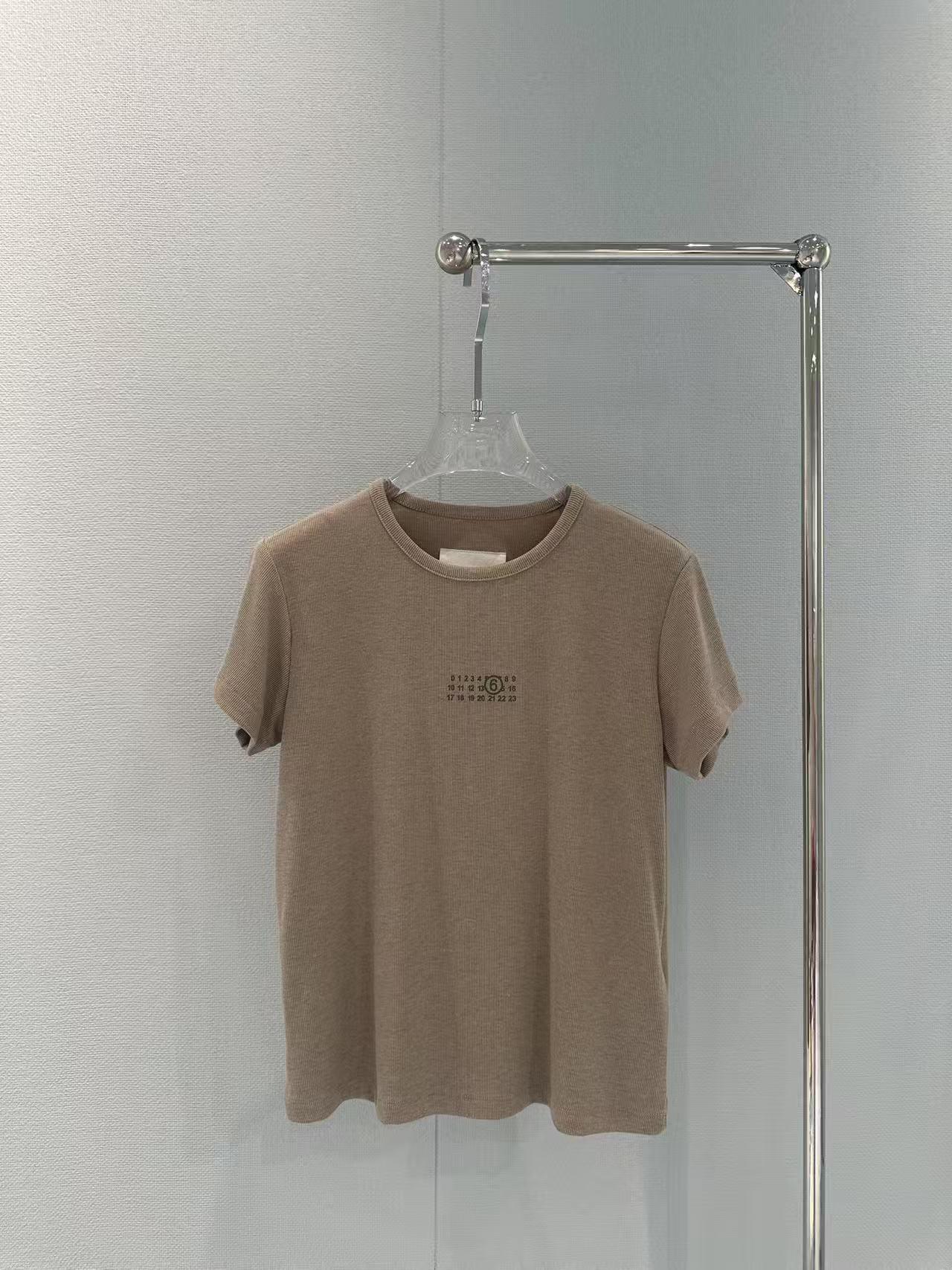 ef2eb34f3f88434f7eba7884a4964338.jpg