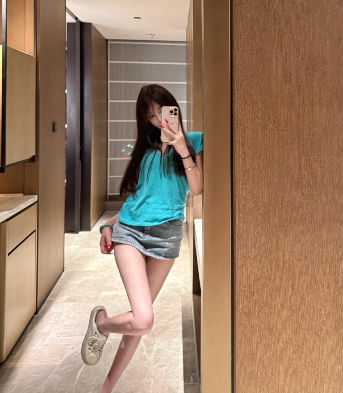 1083aeb5e97c56e5654646185c5a5528.jpg