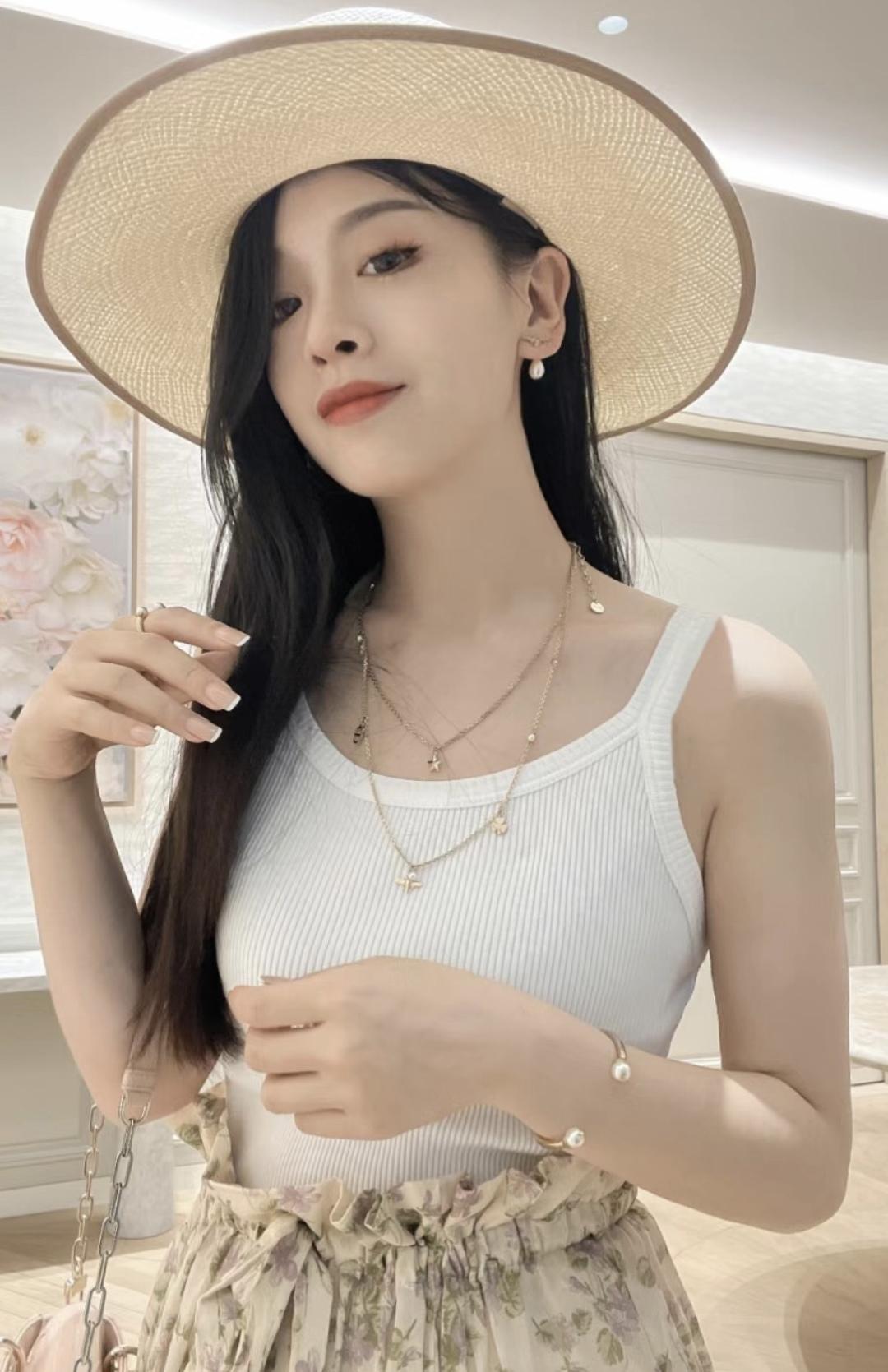 190685180c678a6db6c563f66830c766.jpg