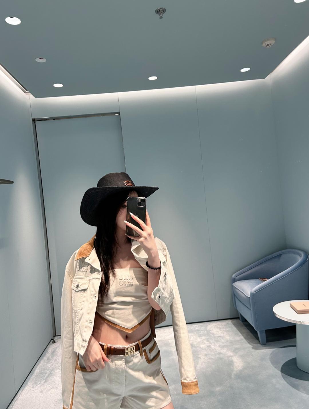 2e387e028db951e3fb9d692860f99a0f.jpg
