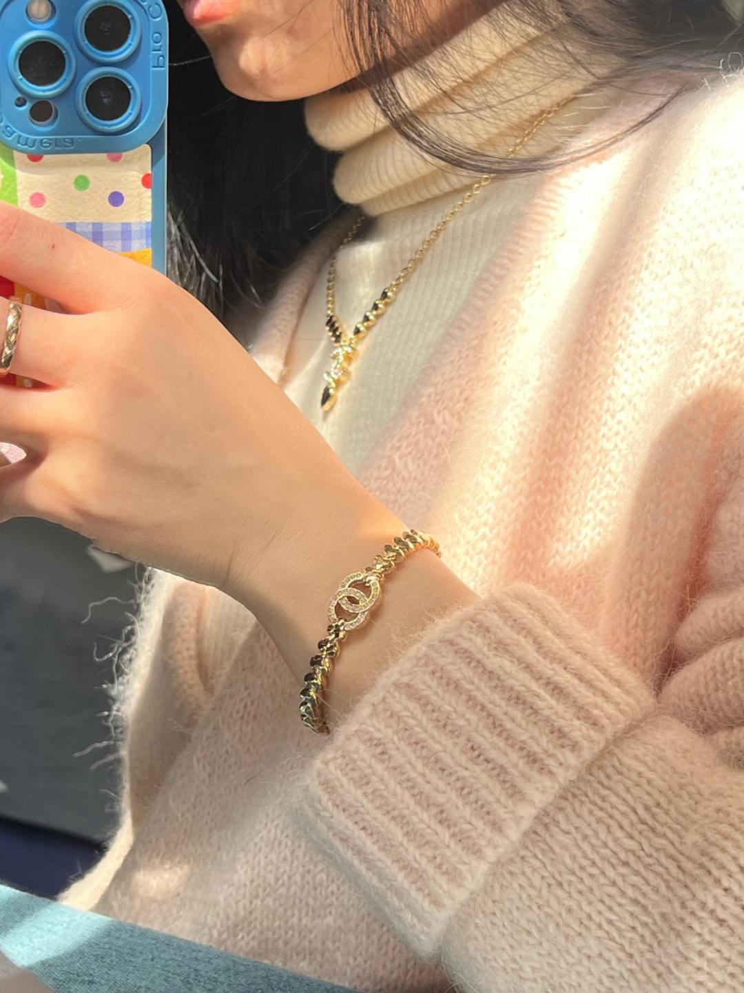 3a7c6016bb809ebce7813304698c9faf.jpg