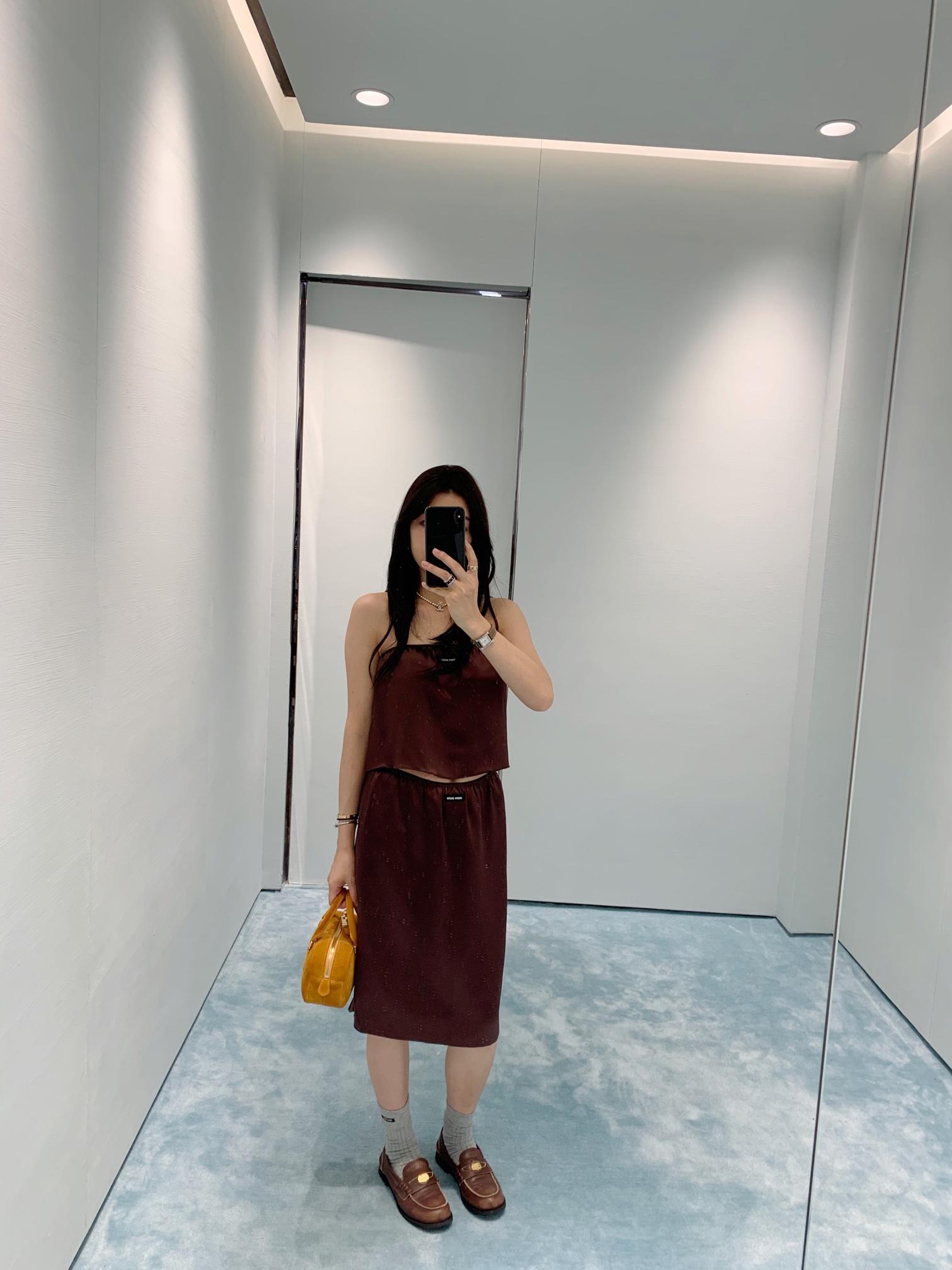 4f0871fd8ce3df93ca421f29aed4e67b.jpg