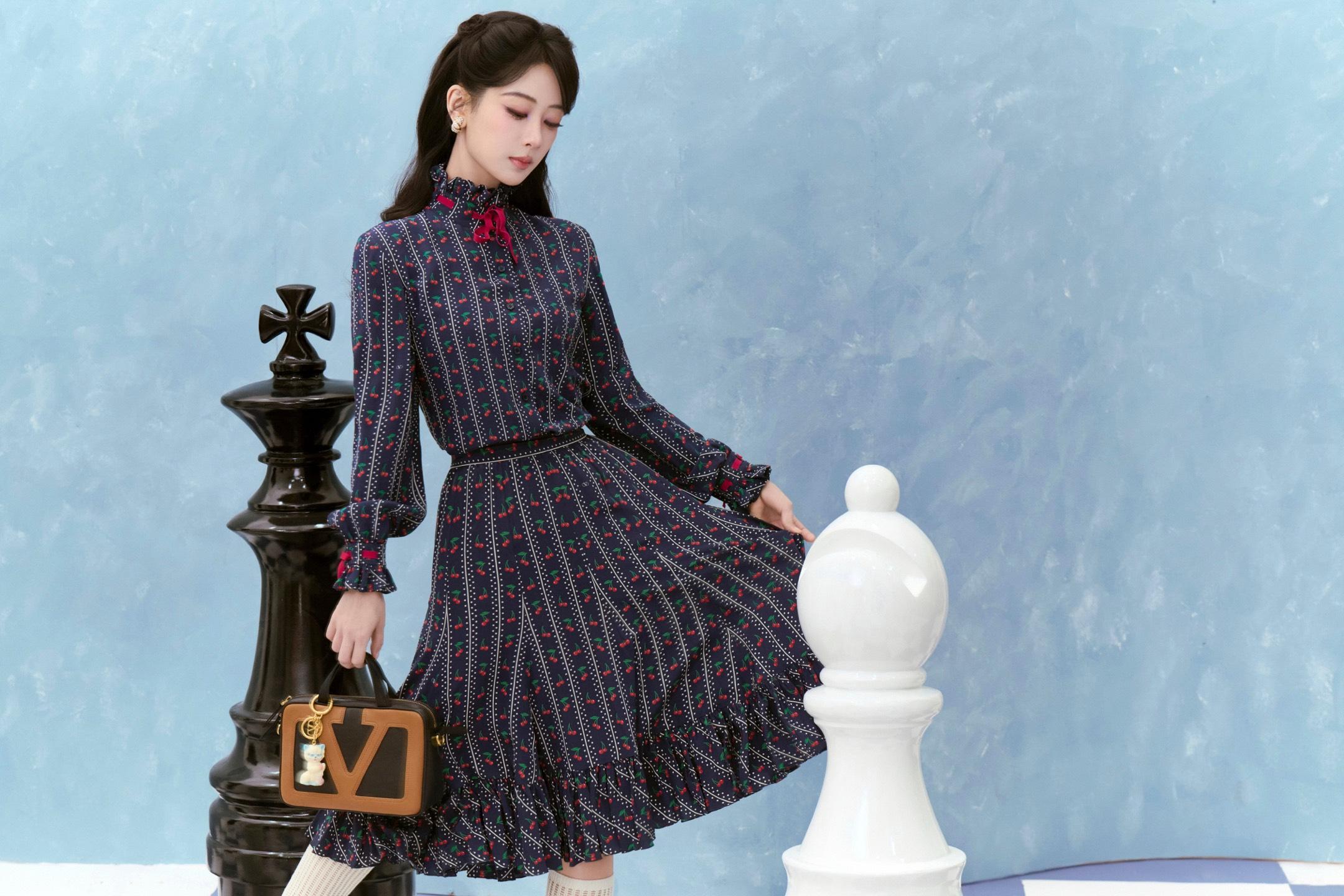 5f114143679a66369a17fc0585eb6aa3.jpg