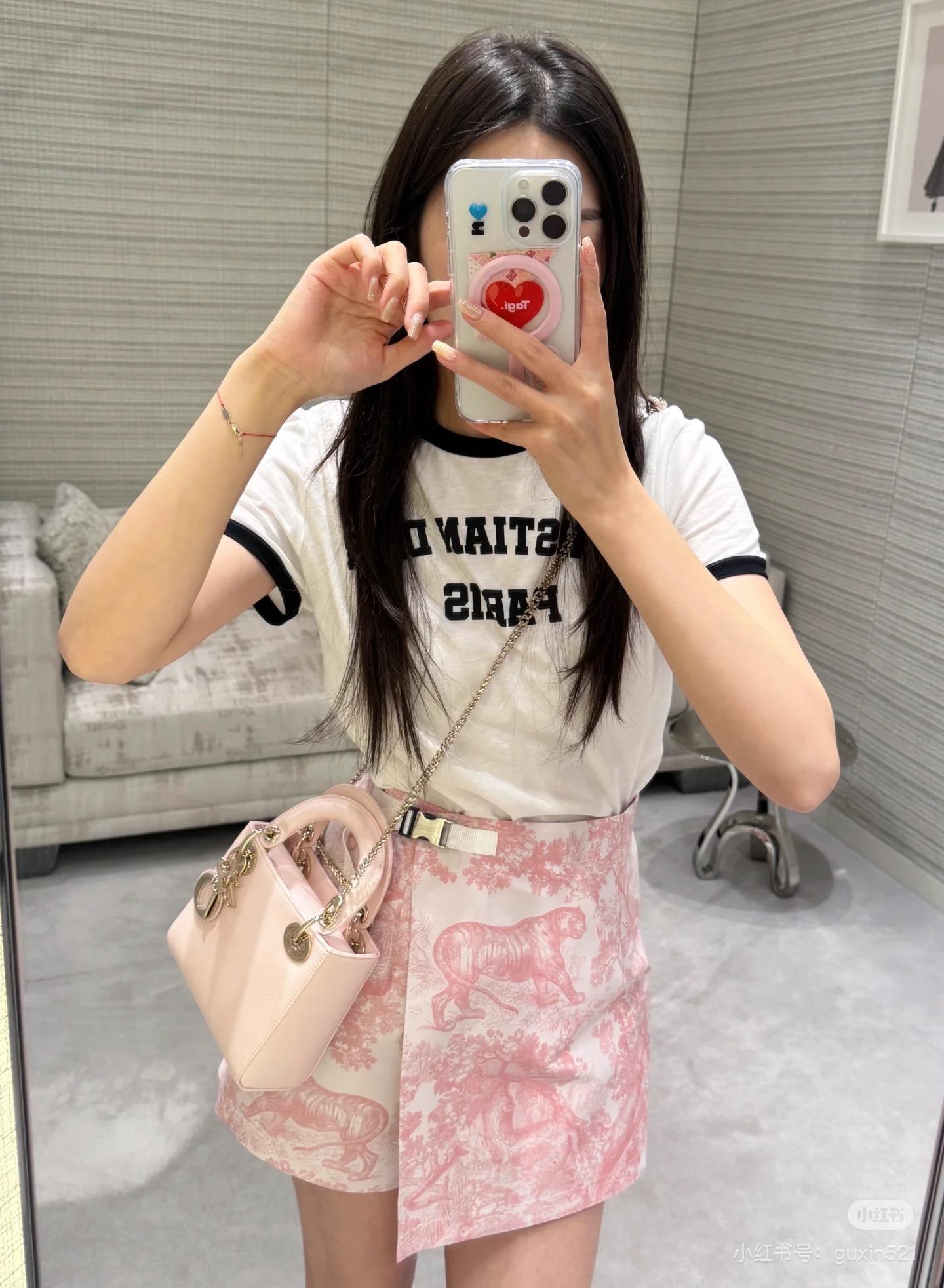 81b2ea1291afe25f21b7e1fa61692f12.jpg