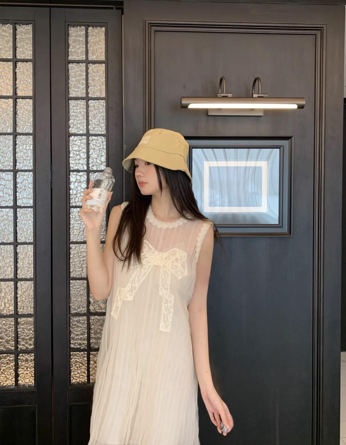 8f2f7792cf3f3a36cab1bbde6ad2caf1.jpg