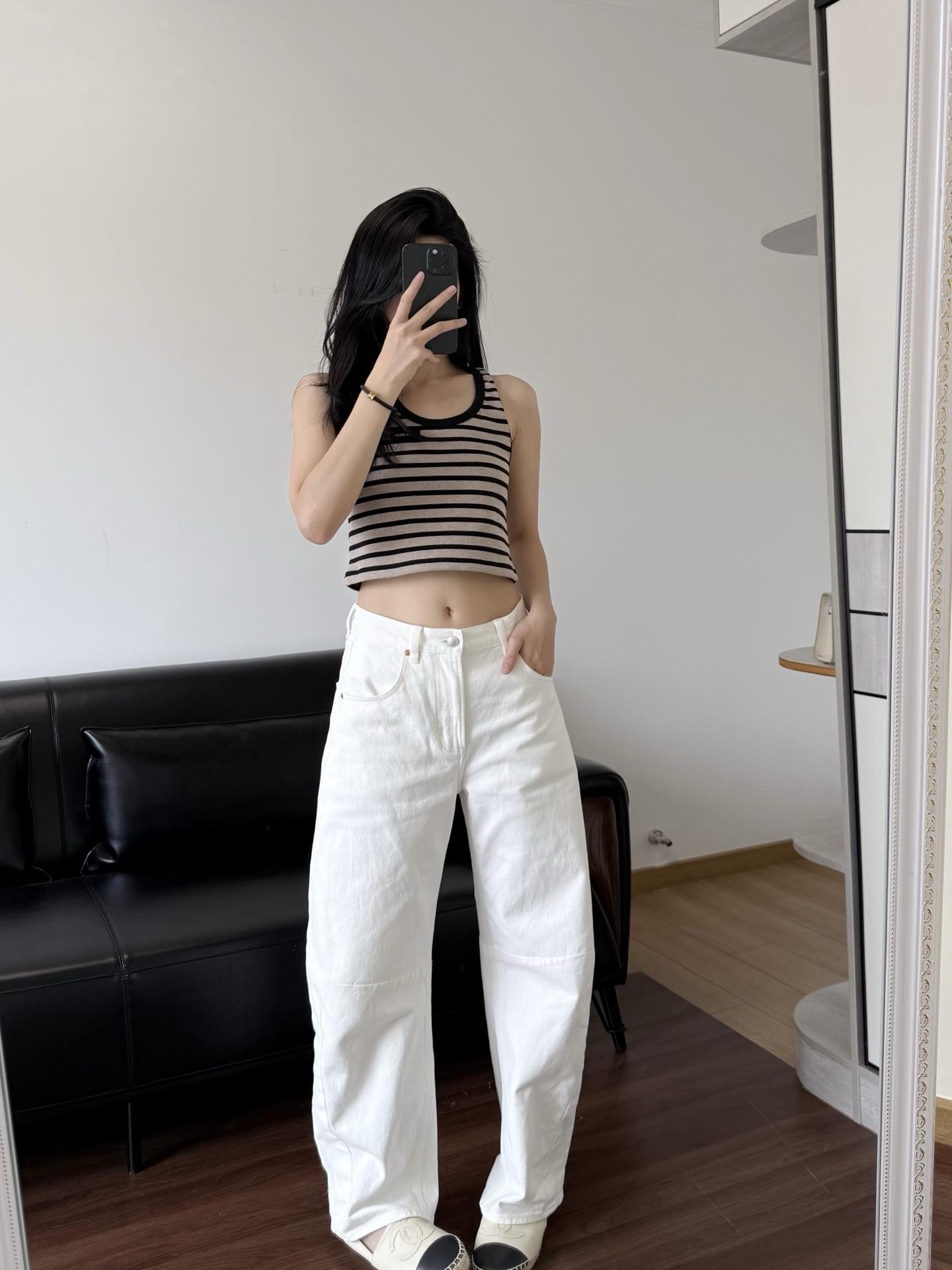 8ff0ac322a6a564a9e71eb691be9ba9a.jpg