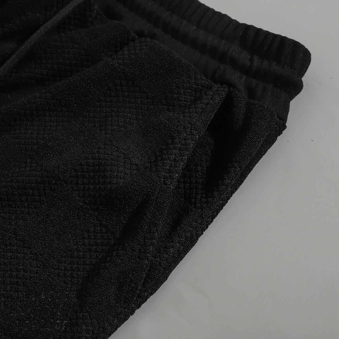 947ff8414e7f9c80f201d10a33fda91f.jpg
