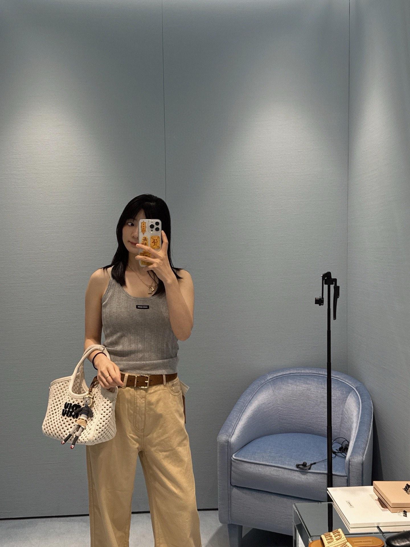 a4db4b6191fdc7b2b3e0e02a746e028f.jpg