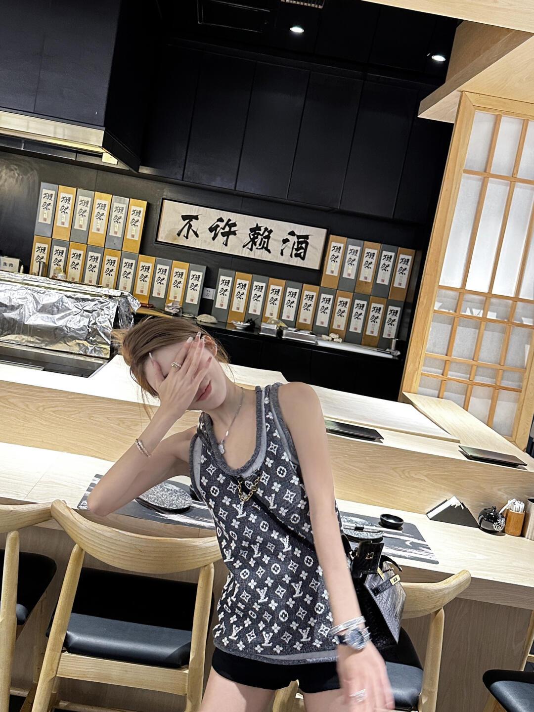 a5fff06256e2f3818d76b1b9b8bf80c6.jpg
