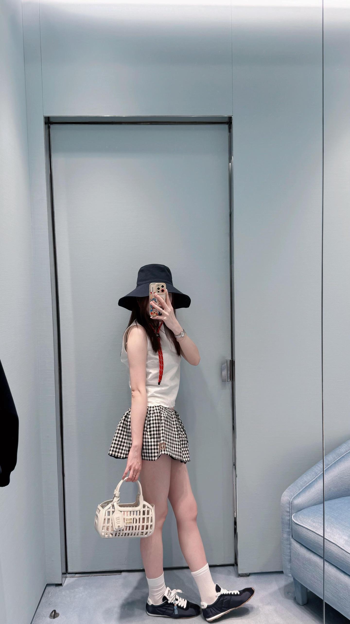 b6ea439eebc4eba43705e6cffe61c50d.jpg