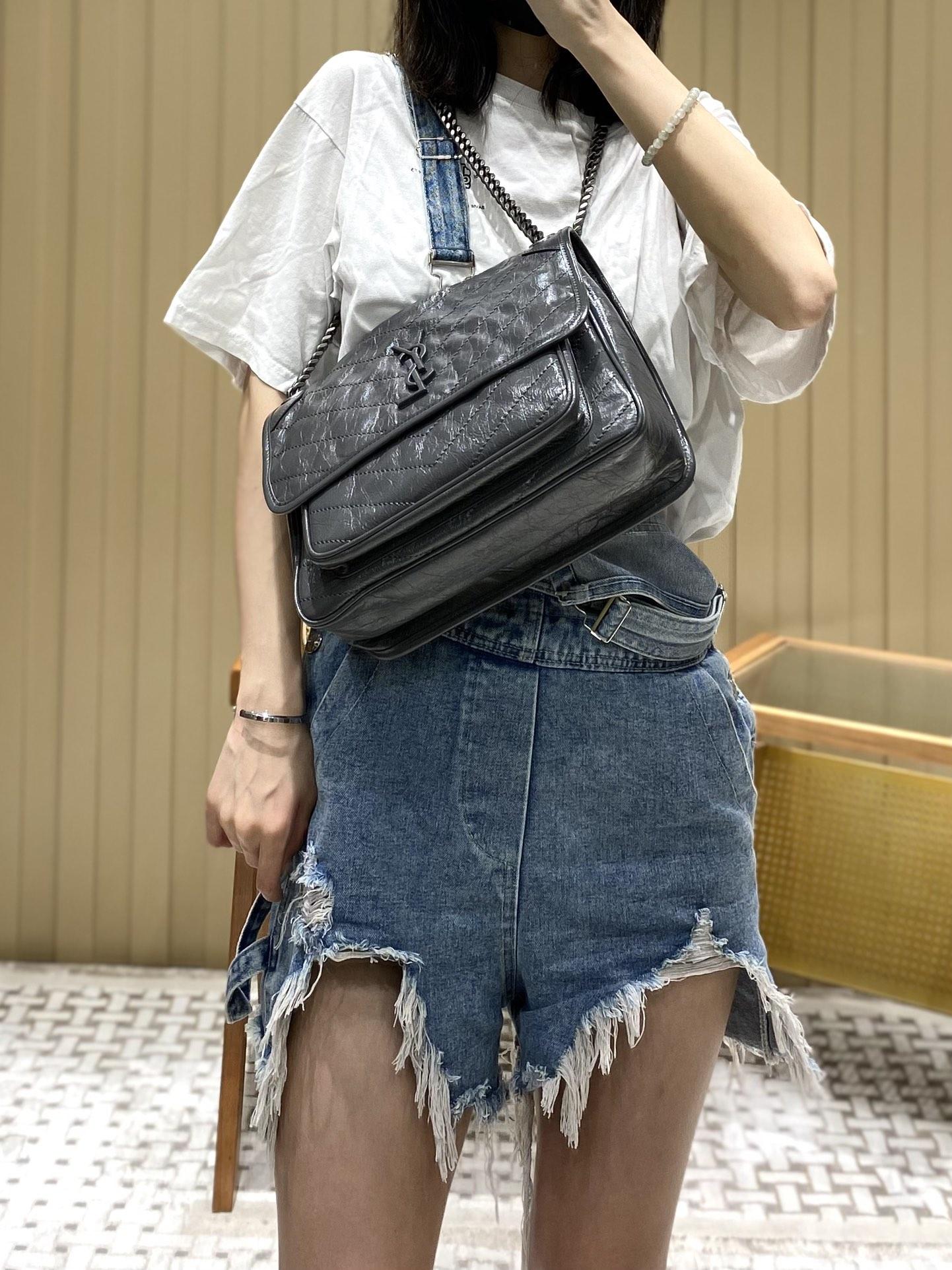 d6eee6d5aebf12a7740eb45392bae13a.jpg