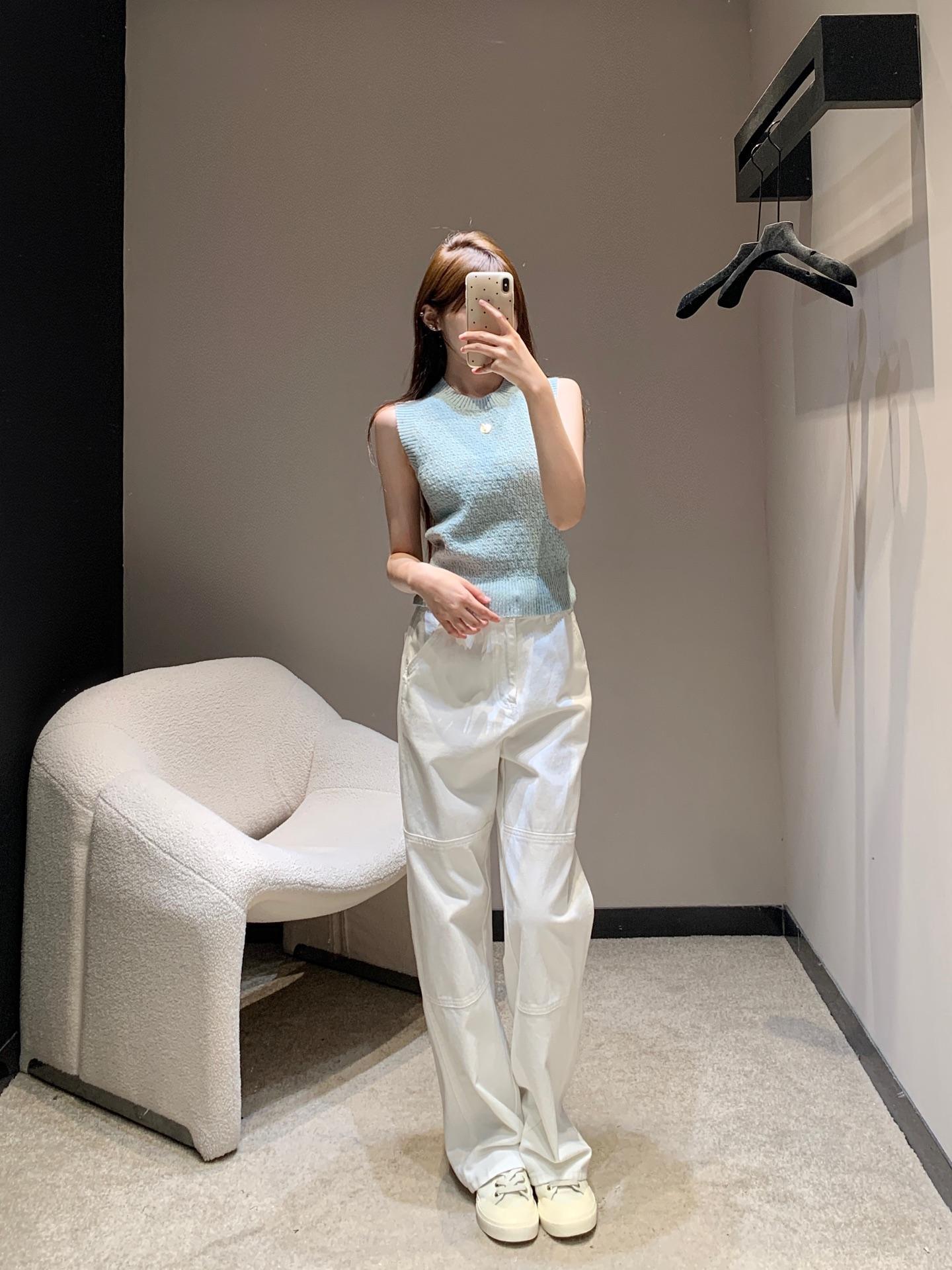 e4b23523d8c12f2fbe11ab432f1b40a8.jpg
