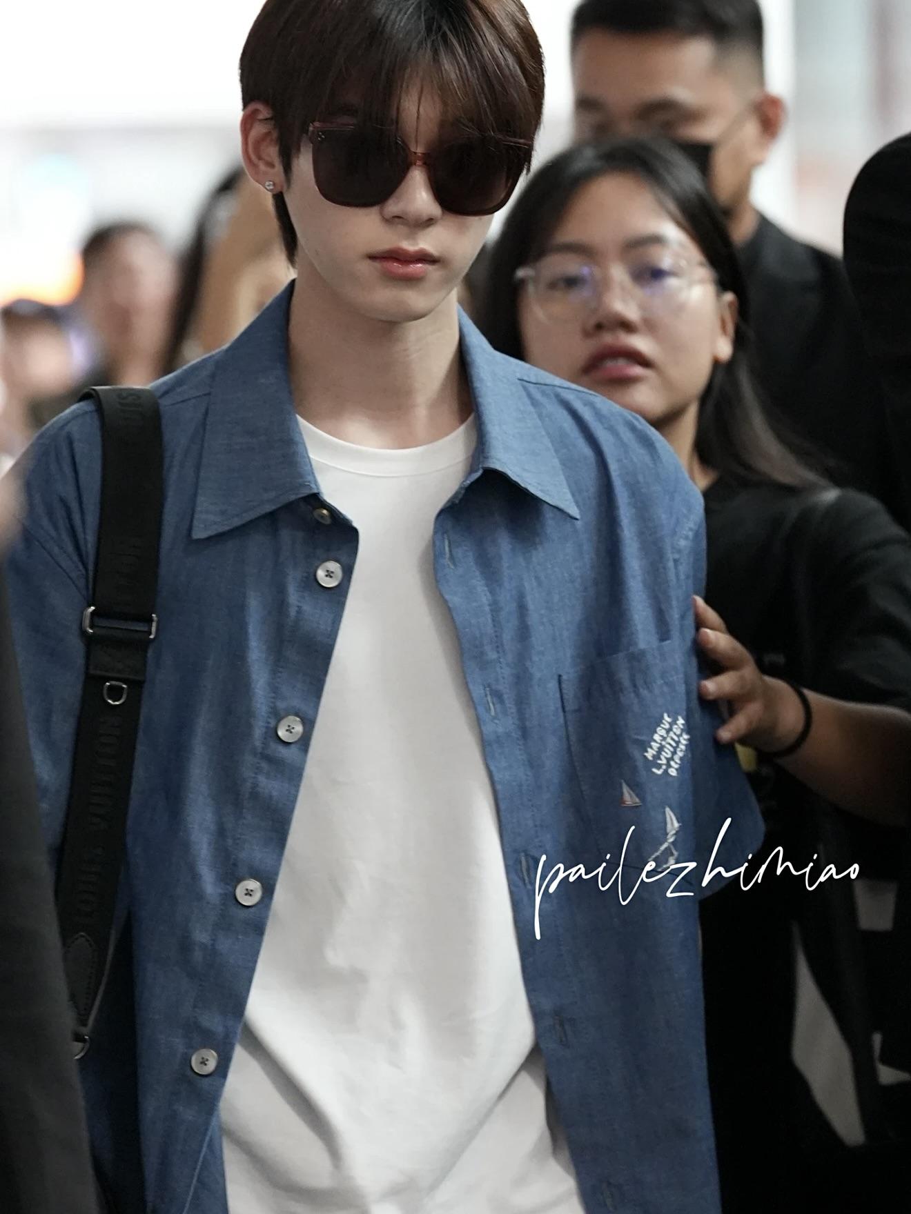 fe7b4b0456b5ef4768ff6abb4a96be3a.jpg