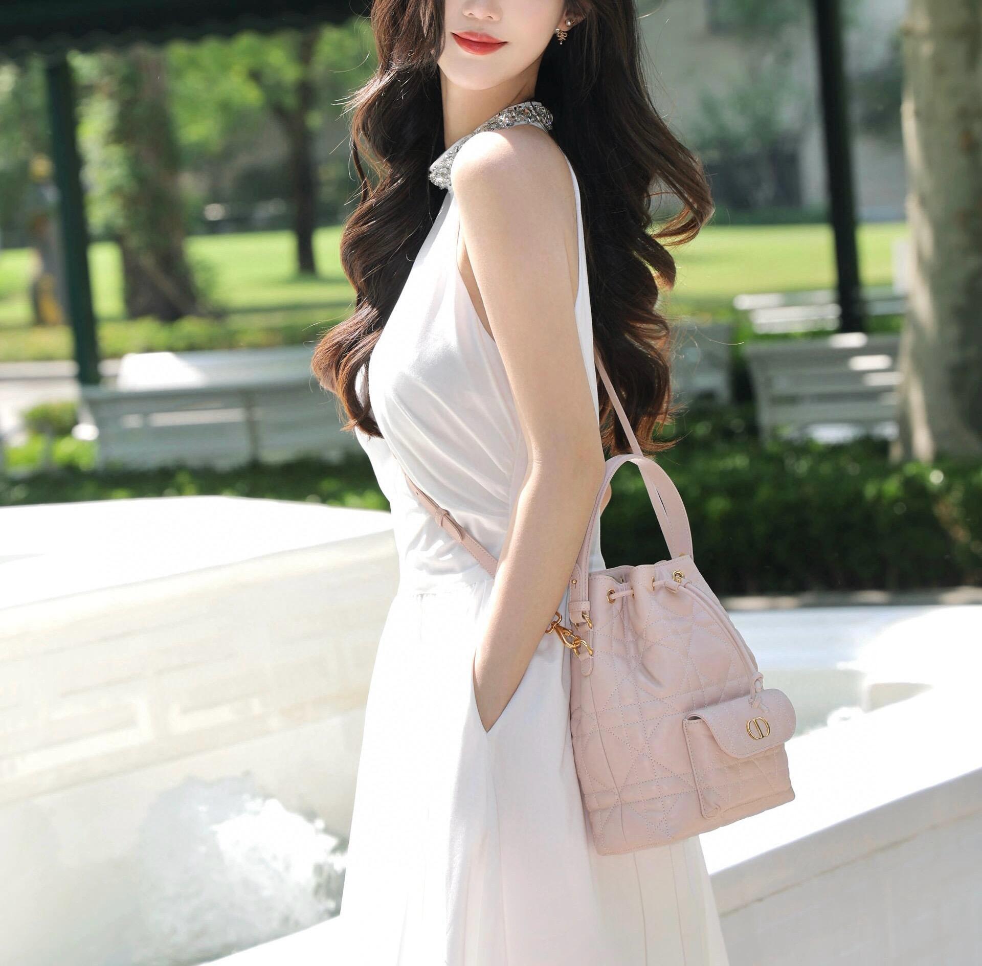 6ccfb4aac37c8cfab7a76edf2c6c6d9d.jpg