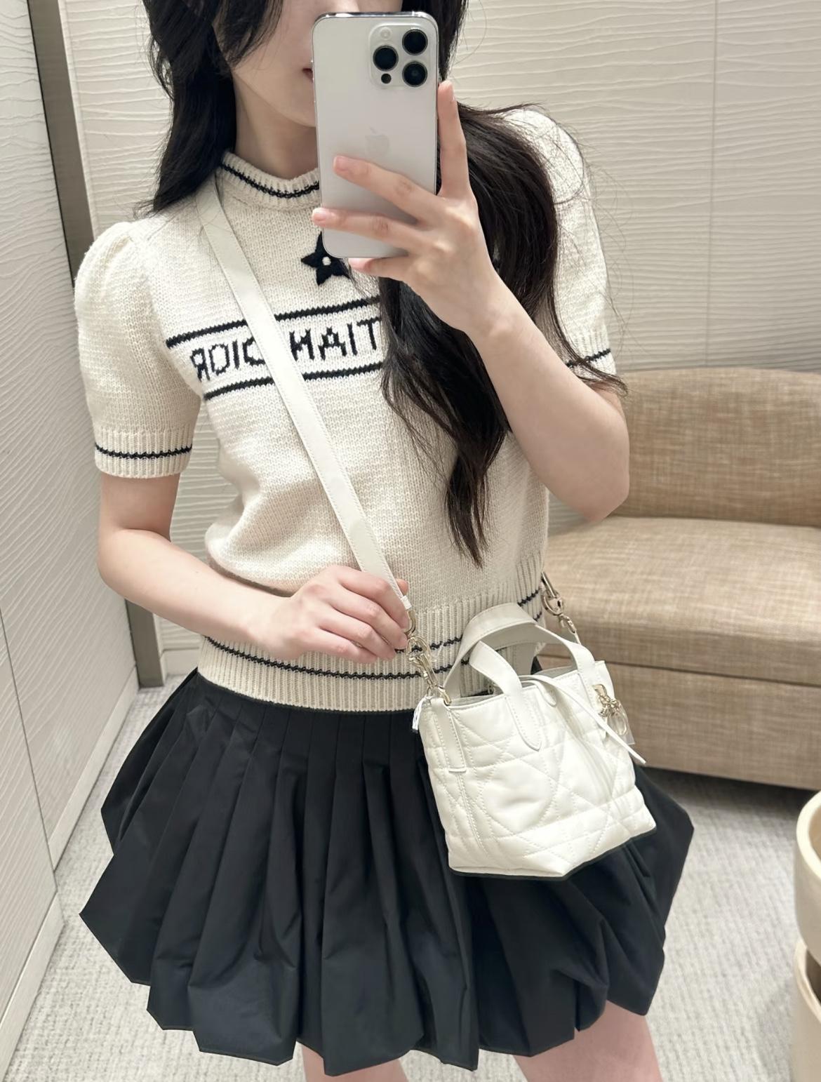 7fc3d70b3d40b0ef28460a4ed14a5a82.jpg