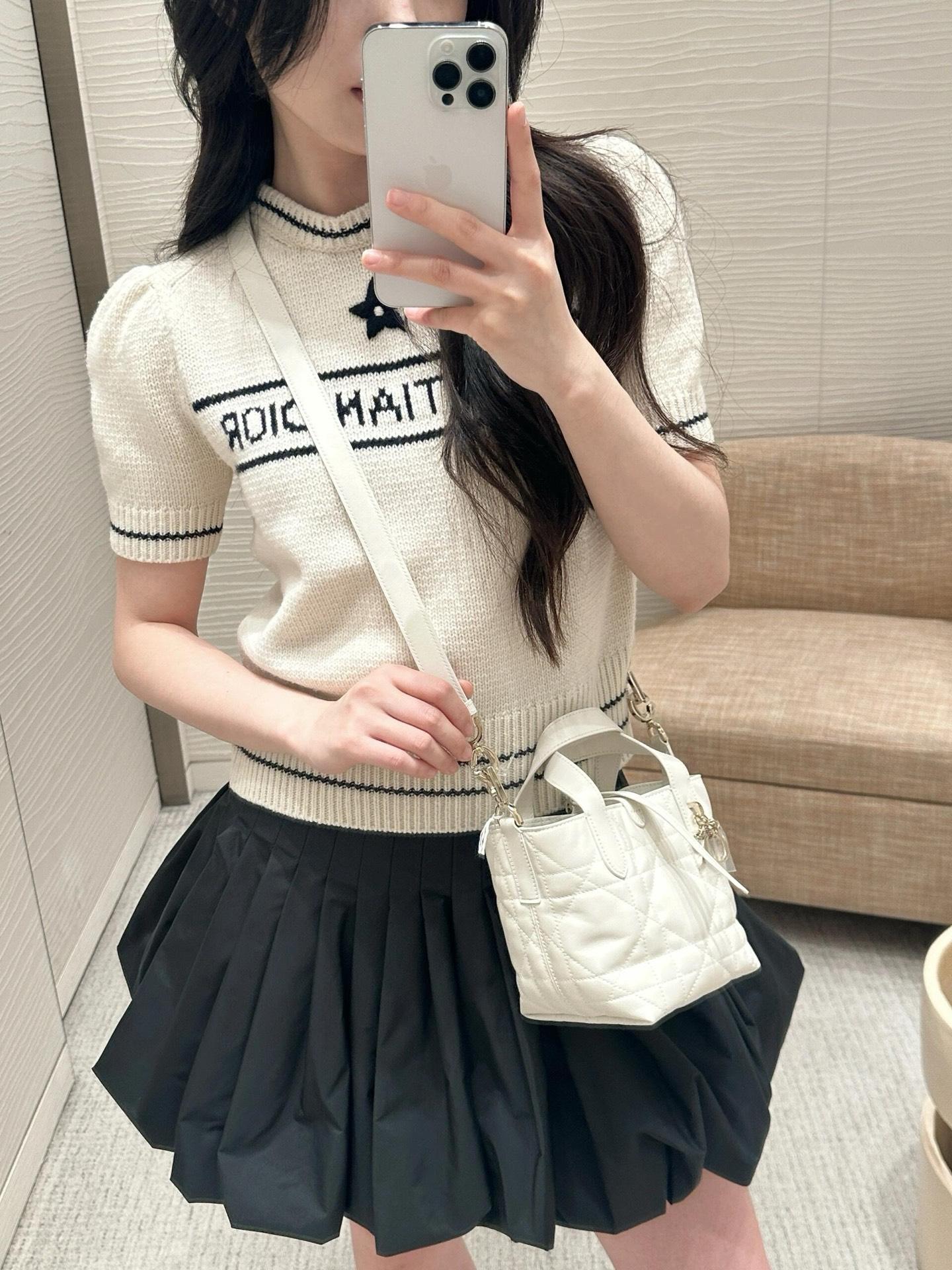 c1cda65eed6f6e3ef3dcdb5ee6a785a5.jpg