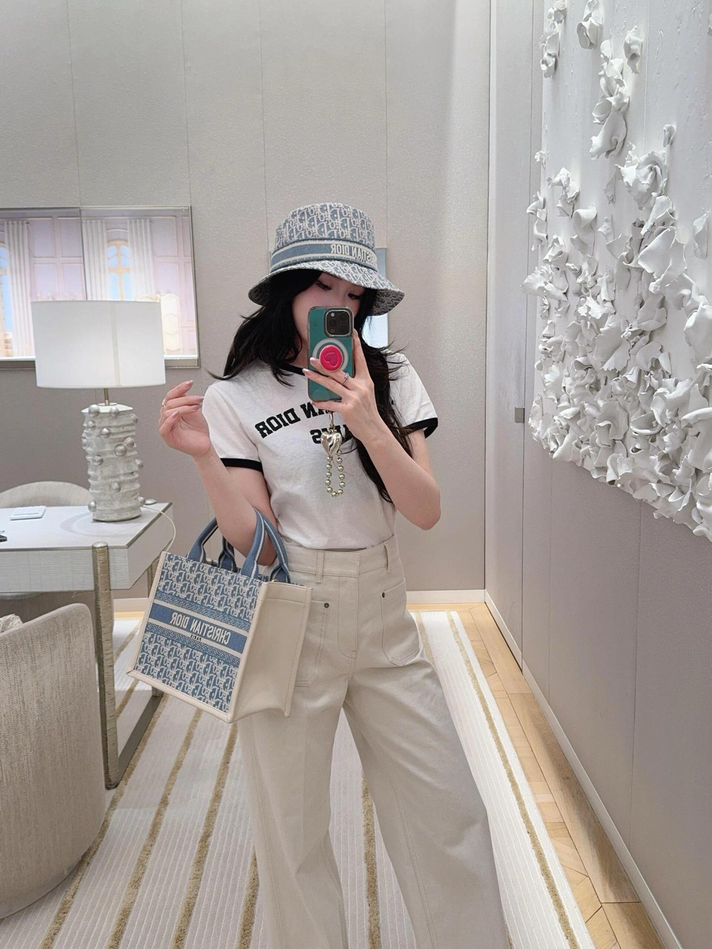 d372385e00ce89c18016ea05be385829.jpg