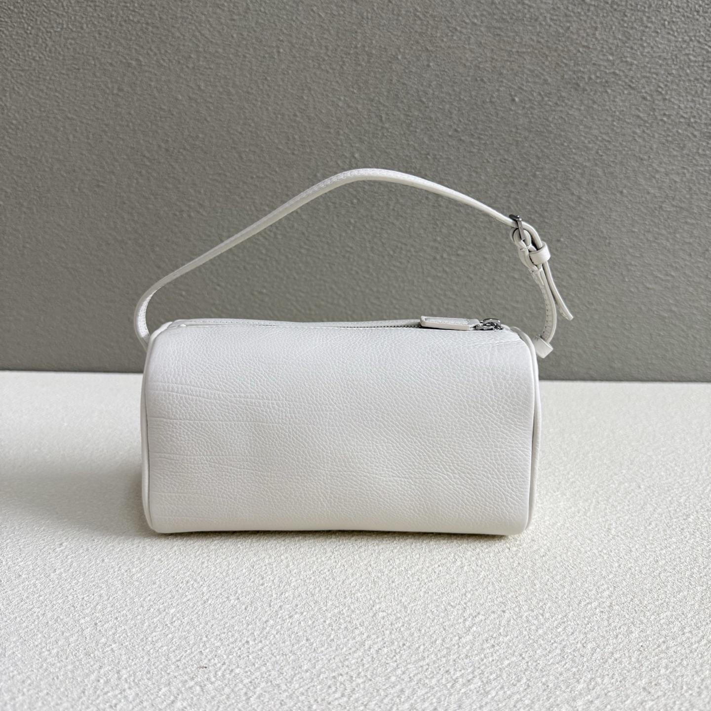 146edc479e5601c92d76554027632997.jpg