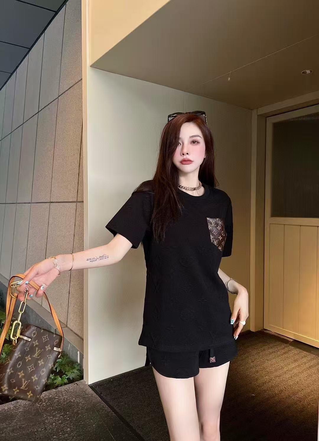 2cb1ec112d62e7e2e9bd871c34dee1cb.jpg