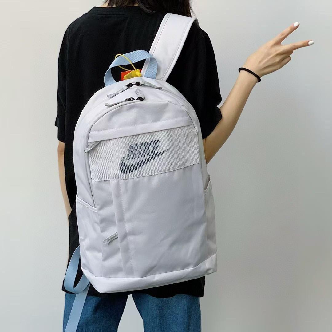 b68eba761ca78ff8e3da6d900e2c3605.jpg