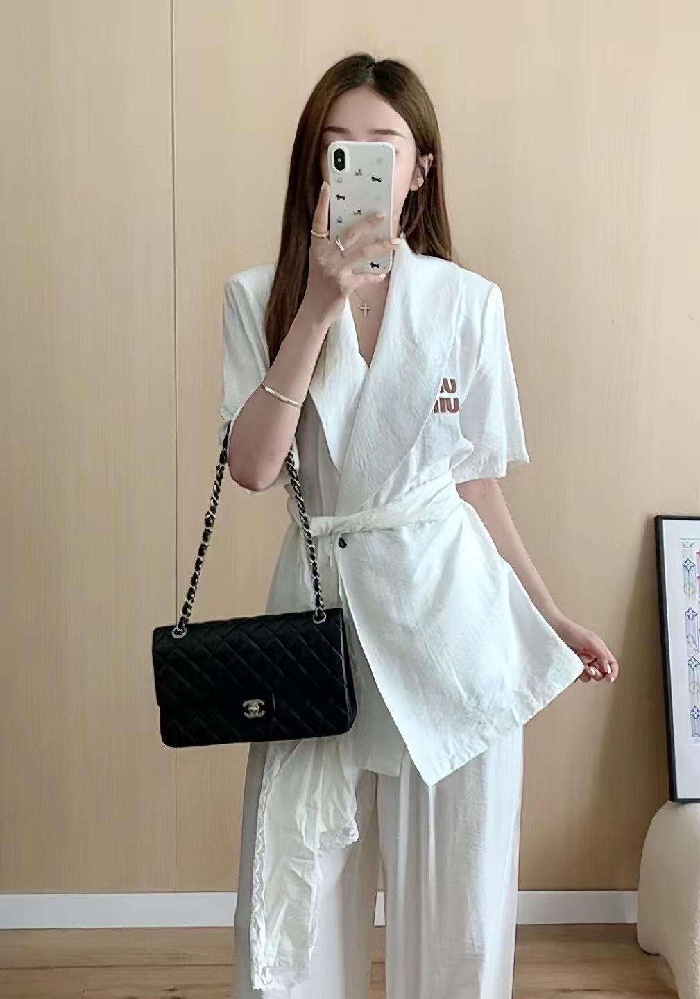 b70cc909a813ce6038667013b4768af0.jpg