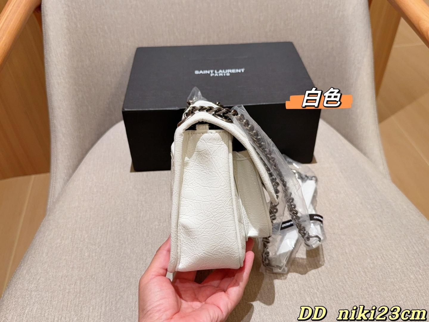8eb1a6d66e1f398cc322af4b041ead0c.jpg