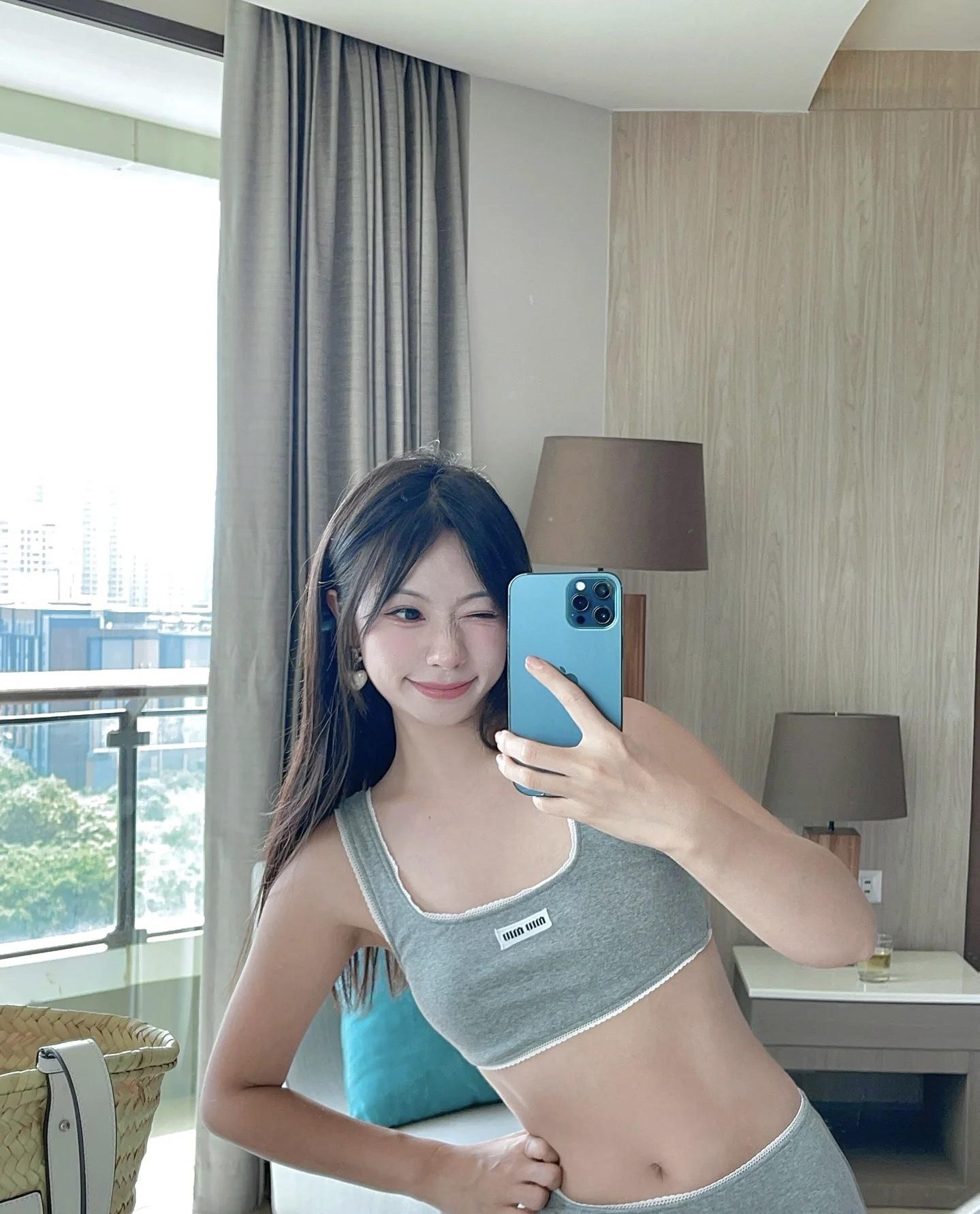 4a984f0488b7c03f68bbc9afe5bc03df.jpg