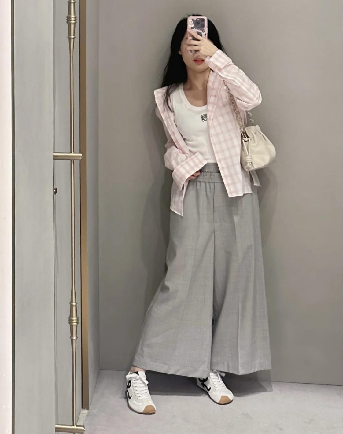 9744e41d54f0e79e589a73b9b52a92f4.jpg