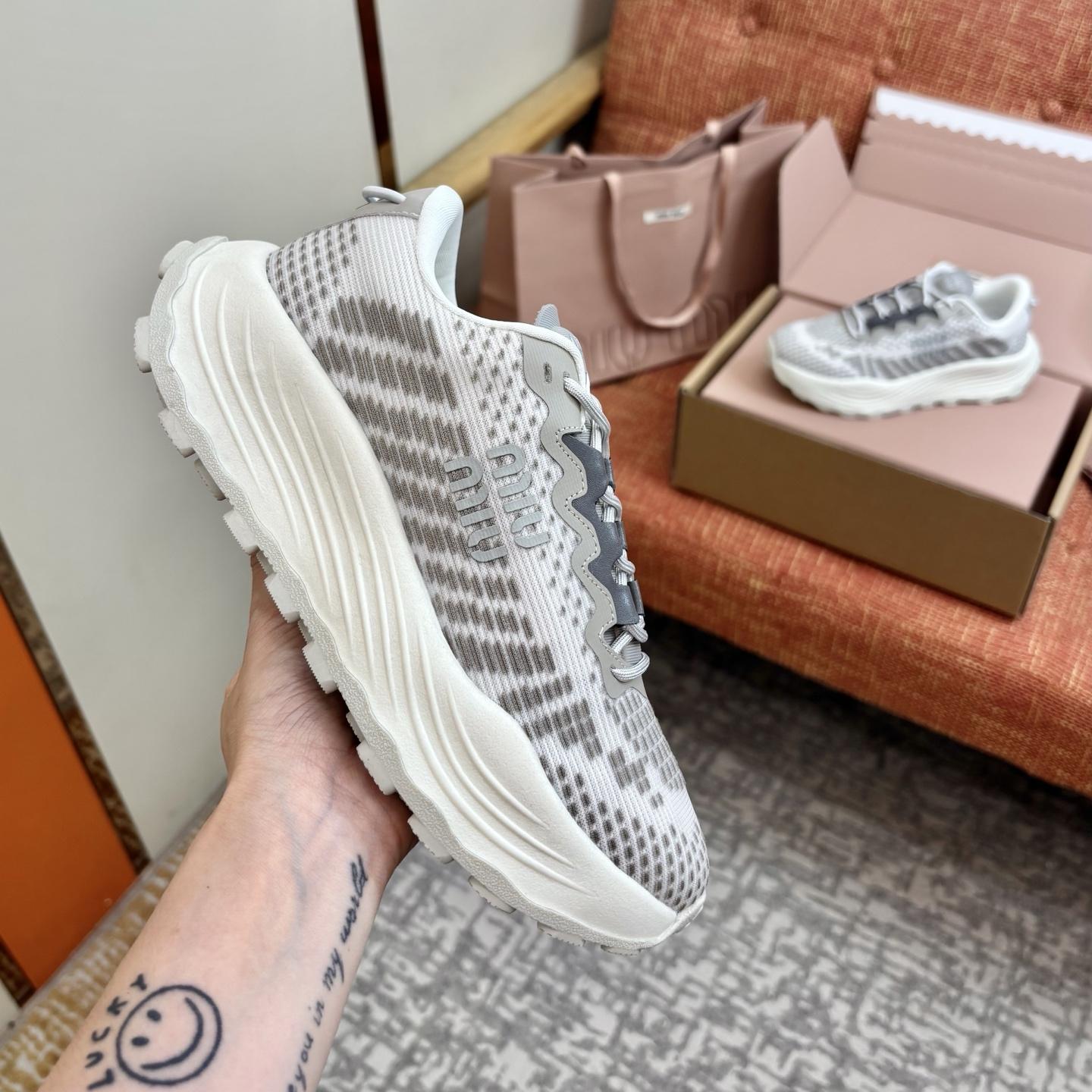 6140af12566ce1f58dbb92be64f7caa8.jpg
