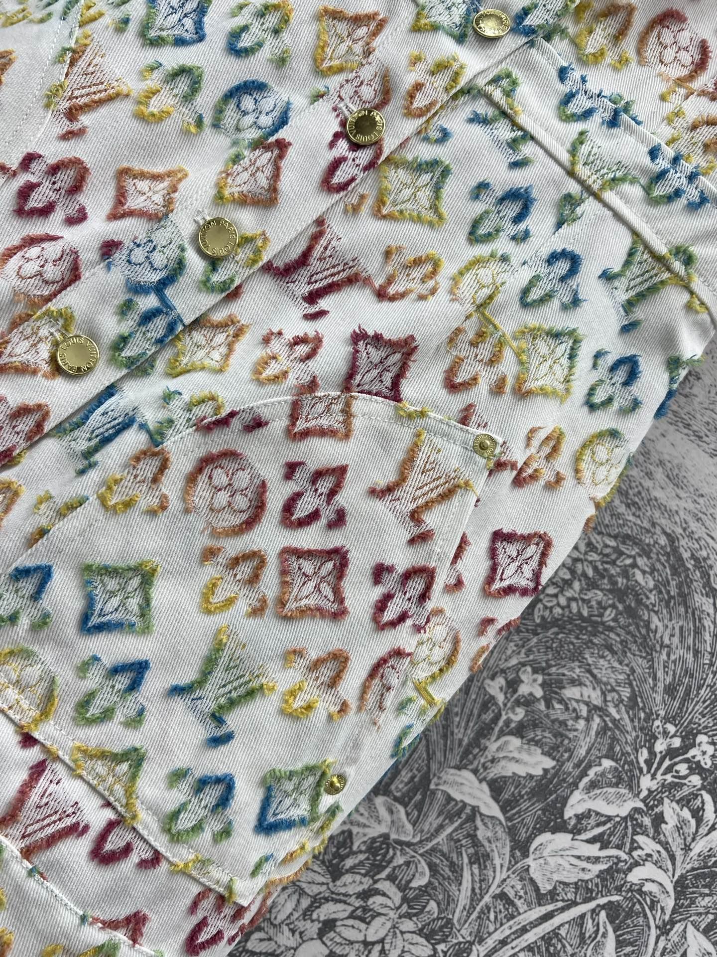 1ce9d0eef0a9c4f661b43b7ce782b86b.jpg
