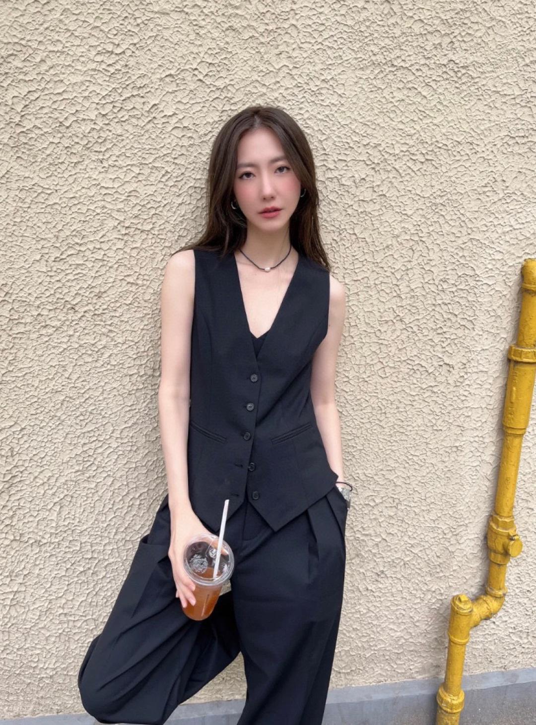 3ea9a56f8c9a48709eda40bcd2ca84e5.jpg