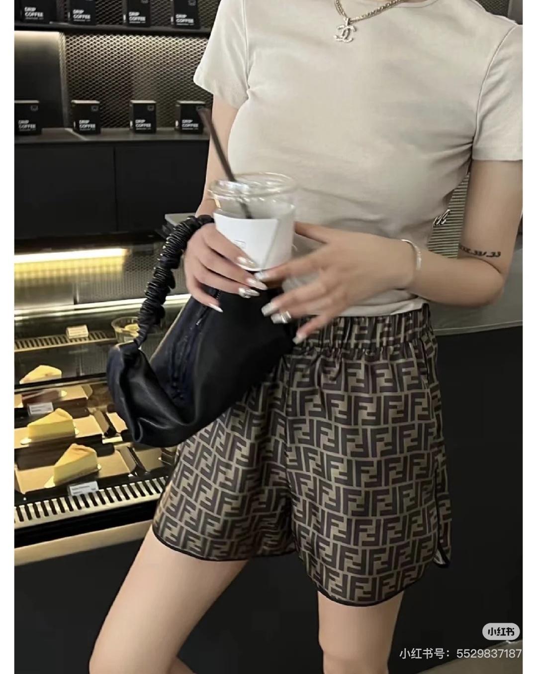 8f858b1e520893d2c566c9cc835f61a7.jpg