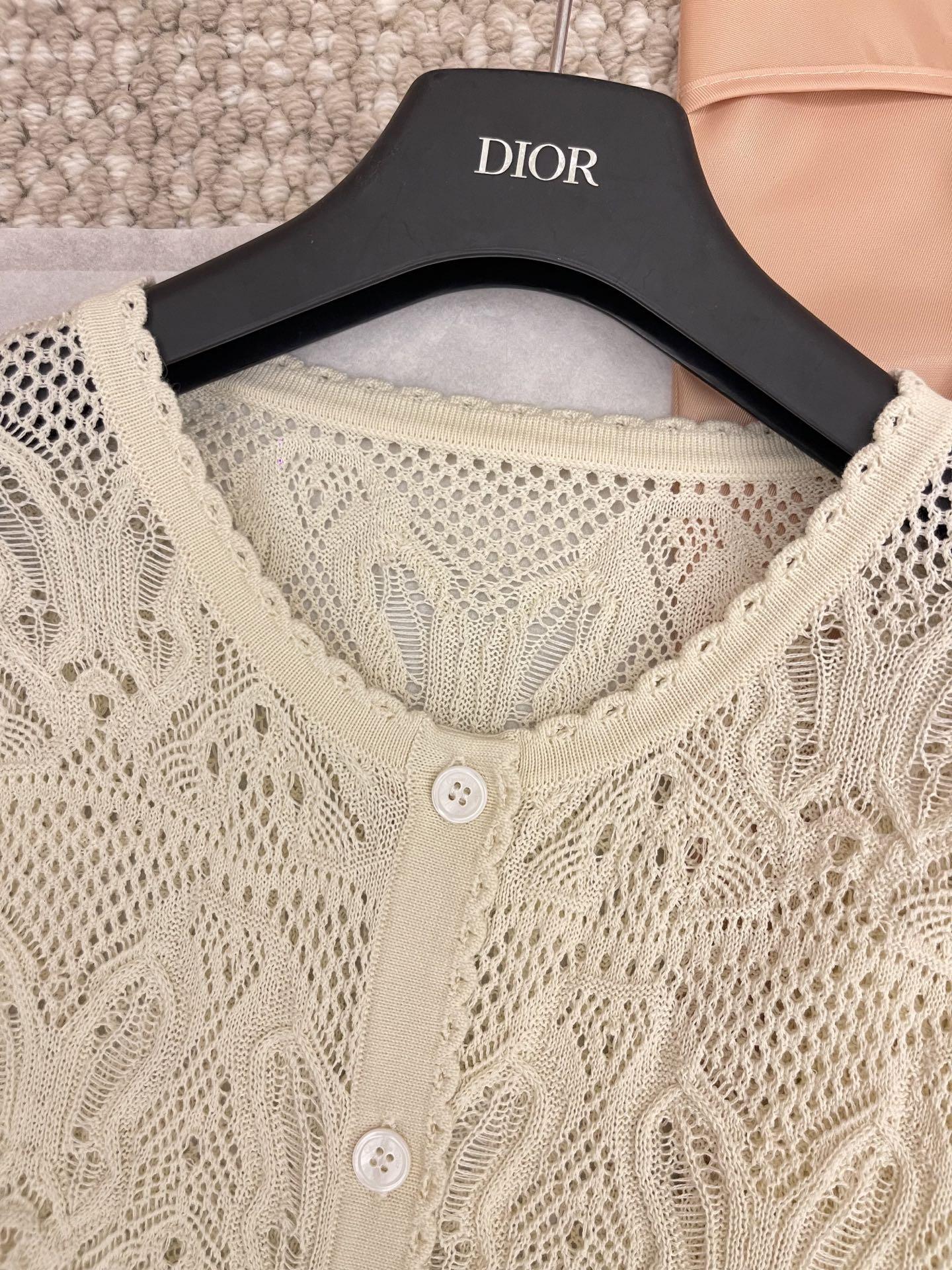 96a9ef60d9de516877c55e74941766e9.jpg