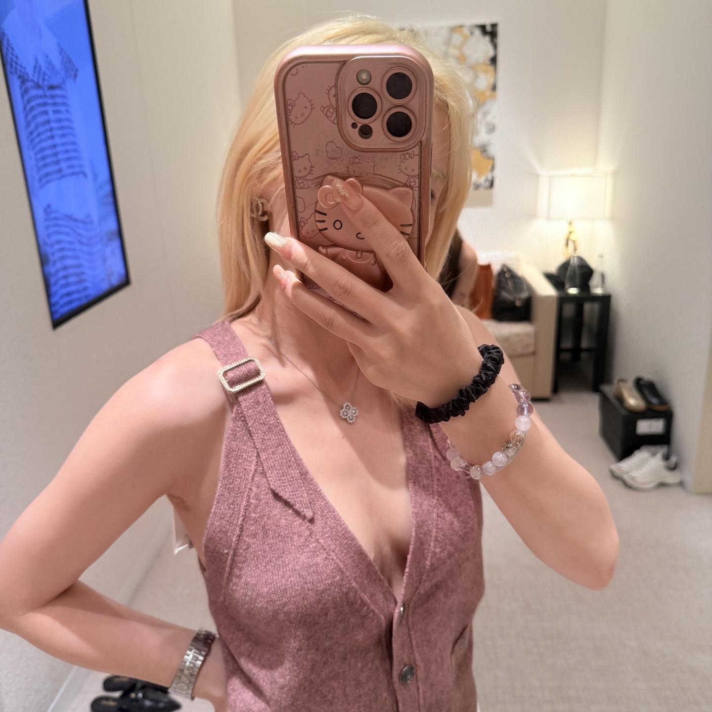 b9b955cf4a6e7b9fe5985c5f636658c3.jpg