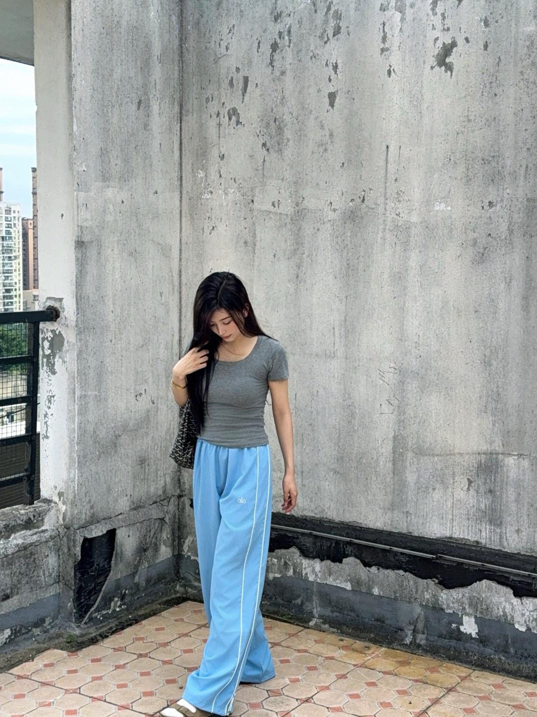 f95e038f5b1544afa636455e5a8b248f.jpg